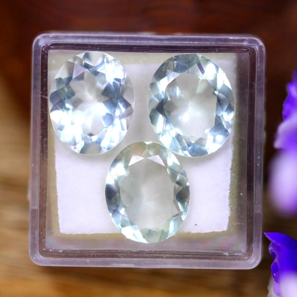 Exquisite 13.44 Carat Brazilian Green Amethyst Gemstone (1 of 3)