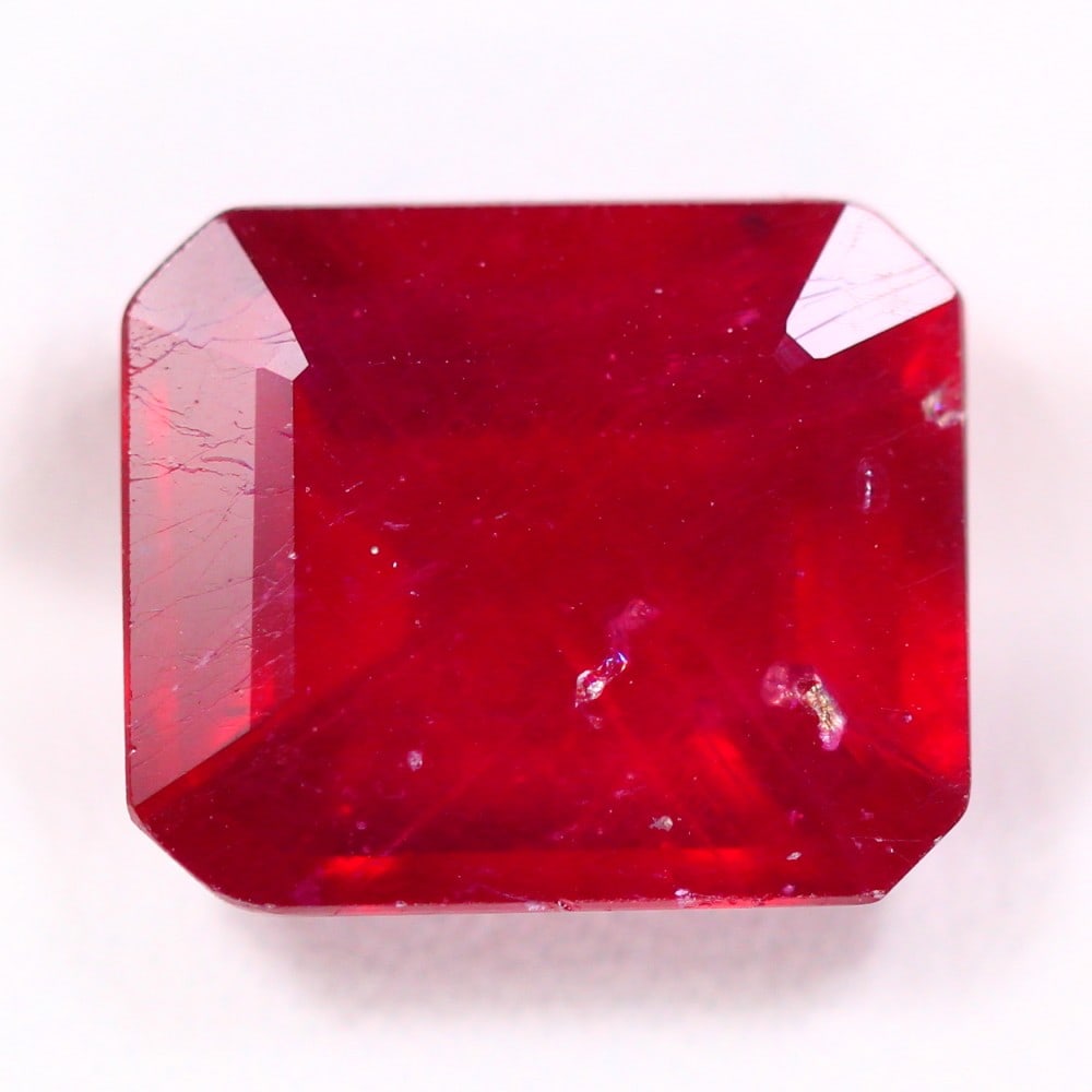 Exquisite 9.45-Carat African Ruby - A Rare Gemstone Treasure (1 of 6)