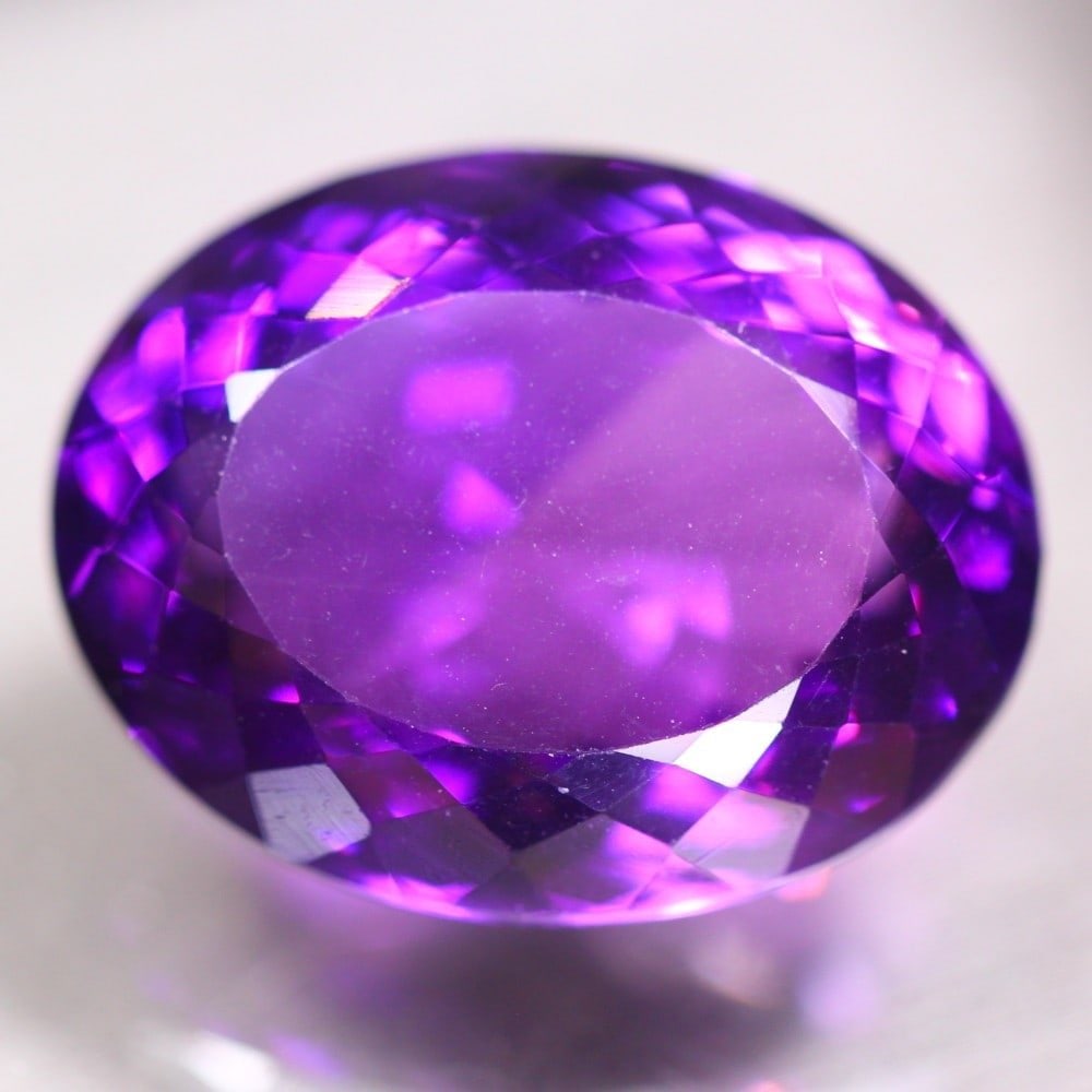 30.91carat Natural Uruguayan Amethyst Loose Gemstone (1 of 5)