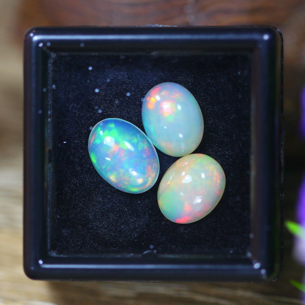 Exquisite 3.30 Carat Ethiopian Welo Opal – A Radiant Gemstone Treasure: Auction lot of 3.30-carat Ethiopian Welo Opal, measuring 9.8x7.2x3.0mm. Birthstone for October and is often used in rings, pendants, and earrings. It is traditionally gifted for the 14th wedding anniv