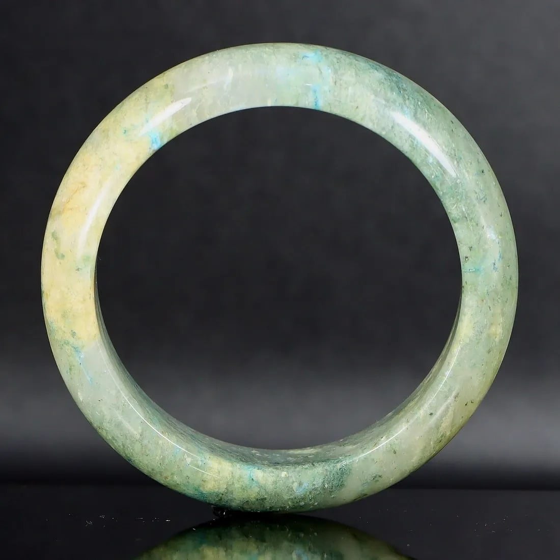 Exquisite 82.4 Carat Chinese Jade Bracelet (1 of 3)