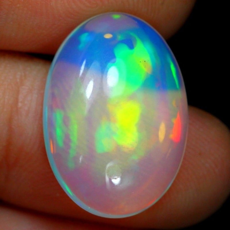 Magnificent 10.17-Carat Ethiopian Welo Opal Gemstone (1 of 5)