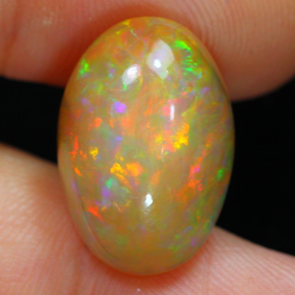 Exquisite 8.04 Carat Ethiopian Welo Opal Gemstone (1 of 4)