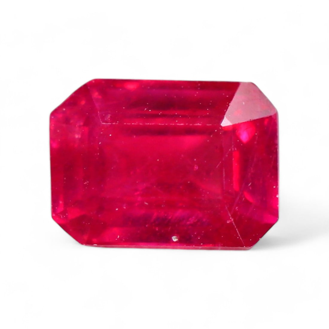 2.36 Carat Natural Mozambique Pigeon Blood Ruby Faceted Gems: Auction lot of Mozambique Pigeon Blood Ruby Gem Type: Natural Ruby Carat Weight: 2.36Ct Dimension: 8.1 x 5.9 x 4.3 mm Origin: Mozambique Treatment: Fissure Filled Type: Faceted, Polished SKU:T1 Births