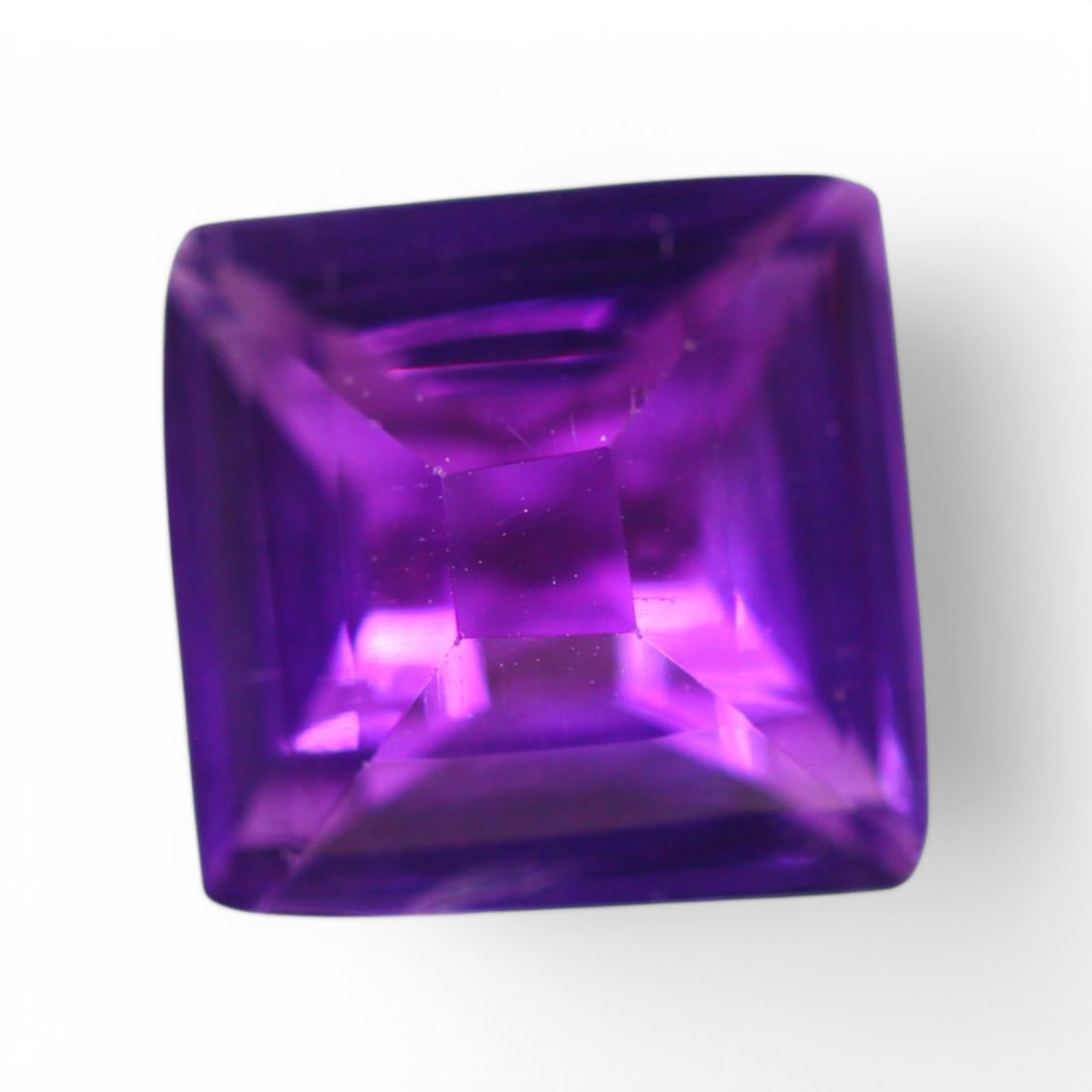 7.06 Carat Natural Uruguayan Amethyst Faceted Gems: Auction lot of Uruguayan Amethyst Gem Type: Natural Amethyst Carat Weight: 7.06Ct Dimension: 12.1 x 11.8 x 8.2 mm Origin: Uruguayan Treatment: Unheated Type: Faceted, Polished Birthstone for February 