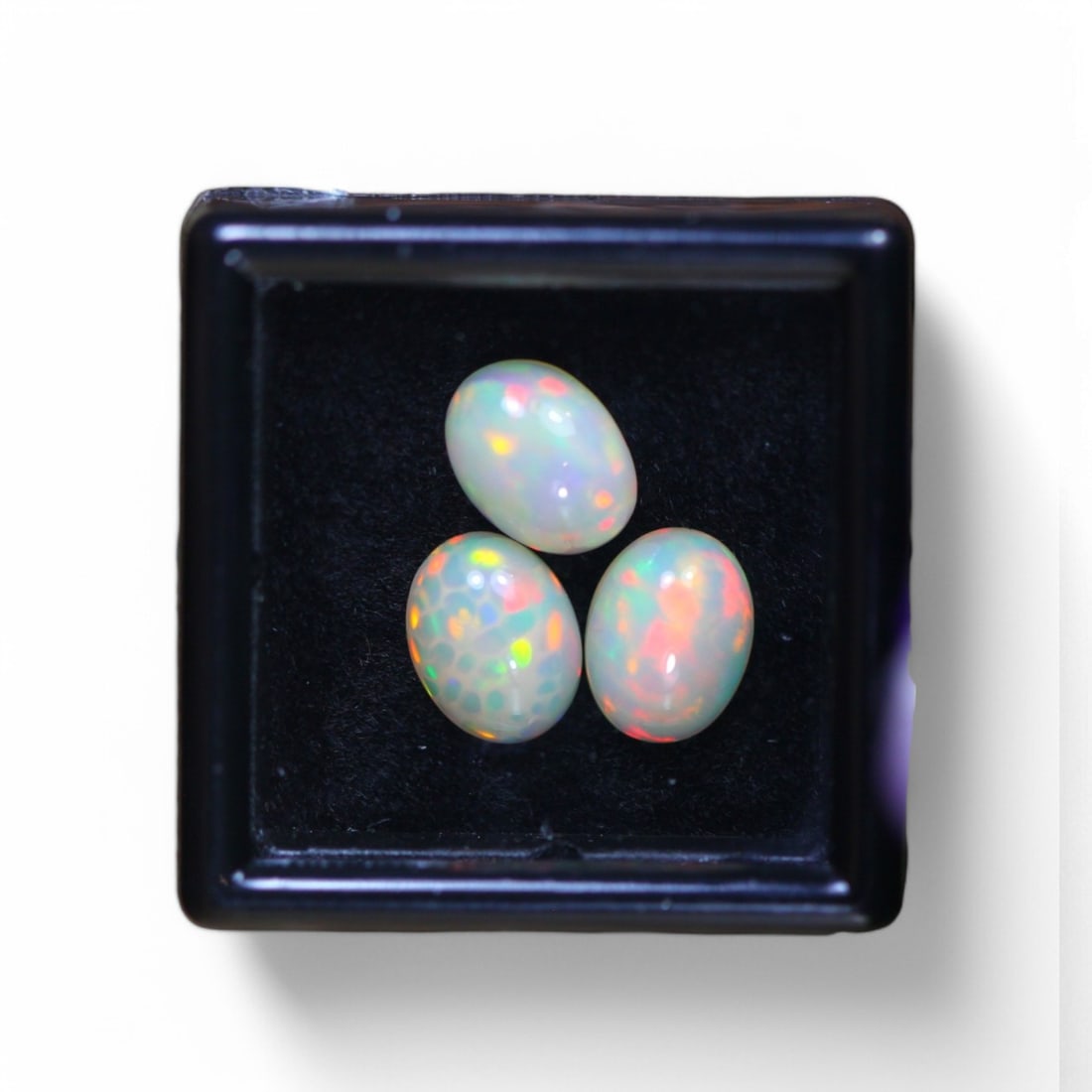 3.61 Carat Natural Ethiopian Welo Opal Solid Cabochon: Auction lot of Ethiopian Welo Opal Gem Type: Natural Welo Opal (Without Box) Carat Weight: 3.61Ct Dimension: 9.0 x 7.0 x 4.1 mm Origin: Ethiopian Treatment: Unheated/Untreated Type: Cabochon, Polished