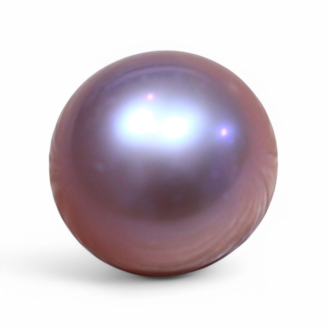 7.8mm 3.55 Carat Natural Cultured Akoya Fresh Water Pearl: Auction lot of Akoya Fresh Water Pearl Gem Type: Natural Akoya Fresh Water Pearl Carat Weight: 3.55Ct Dimension: 7.8 x 7.8 x 7.8 mm Origin: Asian Birthstone for June and is often used in rings, pendan