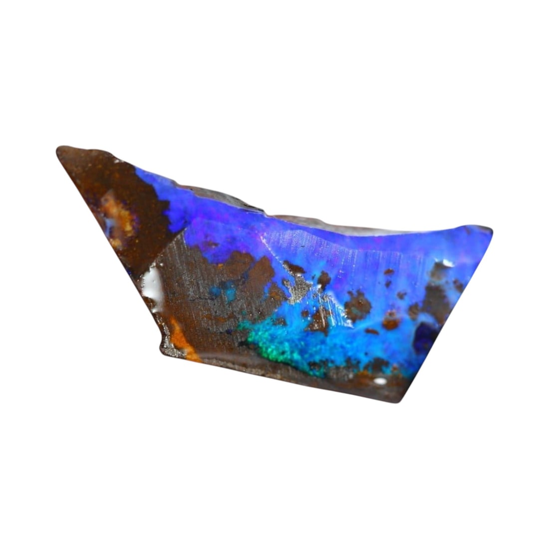 29.43 Carat Boulder Opal Rough from Winton Queensland: This auction lot of 29.43 carat boulder opal rough from Winton, Queensland, measuring 31.4x14.8x8.8mm, exemplifies the raw beauty and unique vibrancy of Australian opals. Boulder opals were commonly u