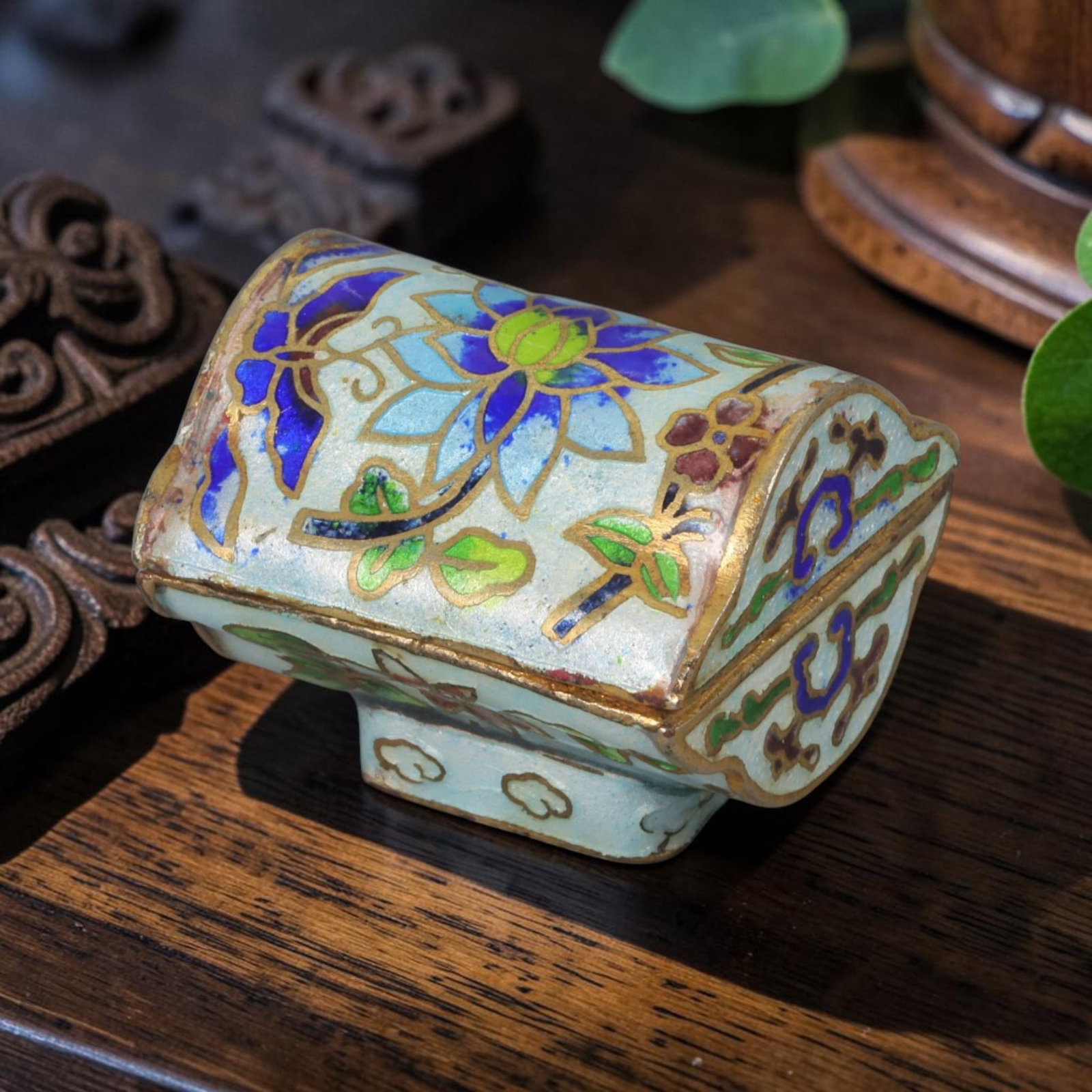 Vintage Chinese Gilded Cloisonne Coffin-Shaped Trinket Box - Lotus Floral Enamel Mini Casket, 44AR: Crafted on a copper base with delicate gilded cloisonne wire filigree, this unique miniature coffin-style trinket box measures 3.5cm in length and 3cm in height. It features a soft pale mint enamel ba