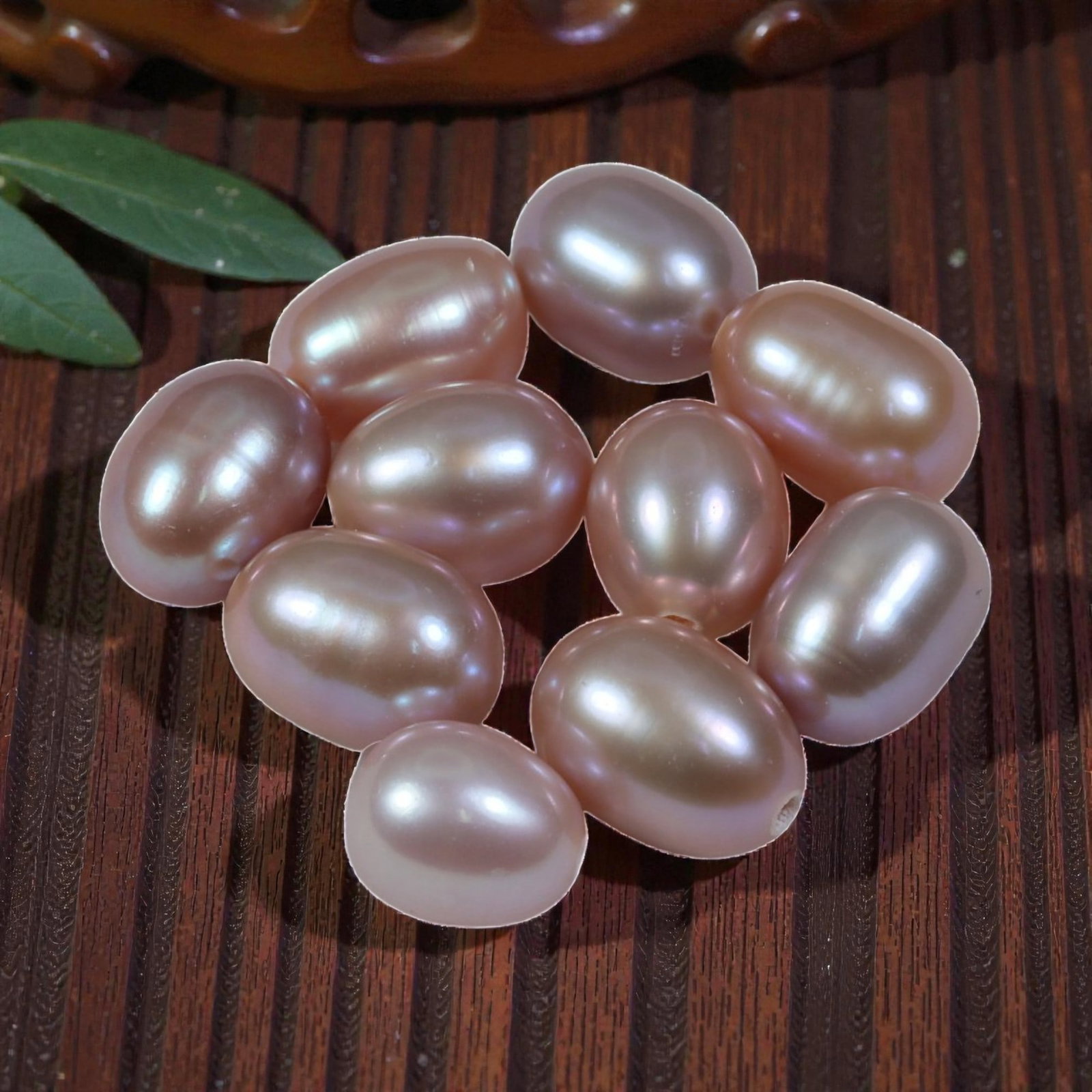 20.65ct Natural Purplish Pink Teardrop Freshwater Pearl - Drilled, 51YG: Natural freshwater pearls, individually drilled for jewelry crafting. Displays soft purplish pink undertones with smooth, glossy nacre and delicate subtle iridescent sheen. Uniform teardrop silhouette