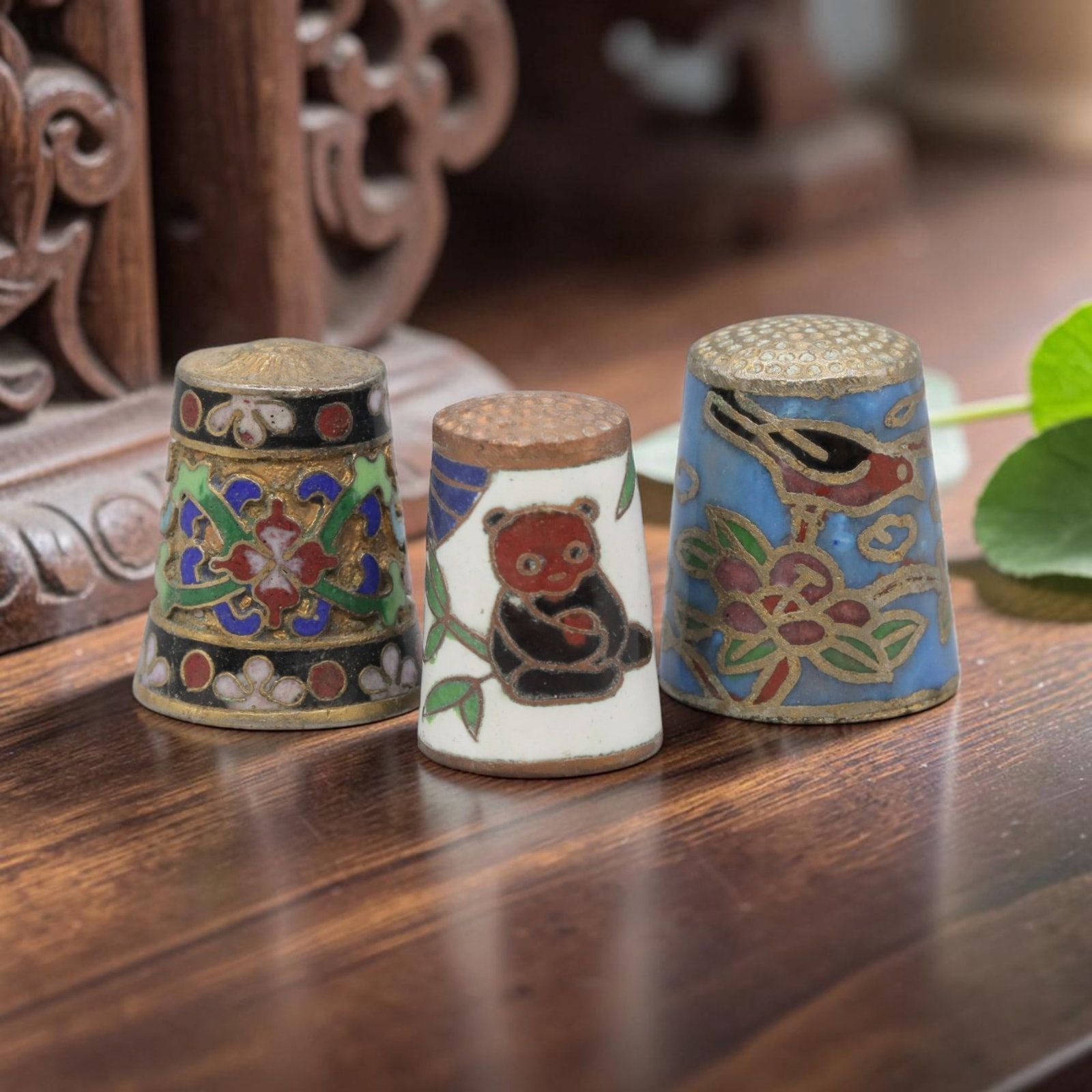 Vintage Chinese Copper Cloisonne Thimble Set of 3 - Floral, Panda & Bird Sewing Collectibles, 27YF: Crafted from copper base metal with fine cloisonne wire filigree and hand-fired polychrome enamel glazes, this charming set of three vintage thimbles features distinct traditional motifs:- The first s