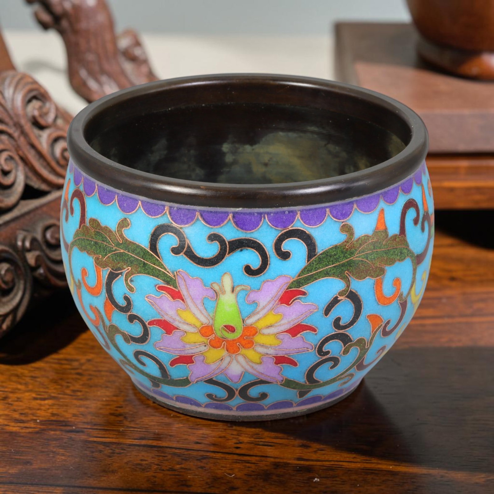 Vintage Chinese Turquoise Cloisonne Copper Incense Censer Bowl - Floral Scroll Enamel Censer, 58AR: This single compact cloisonne copper censer bowl measures 8.5cm in outer diameter and 6cm in height, handcrafted with solid copper body and fine gilded cloisonne wire filigree craftsmanship, fully sho