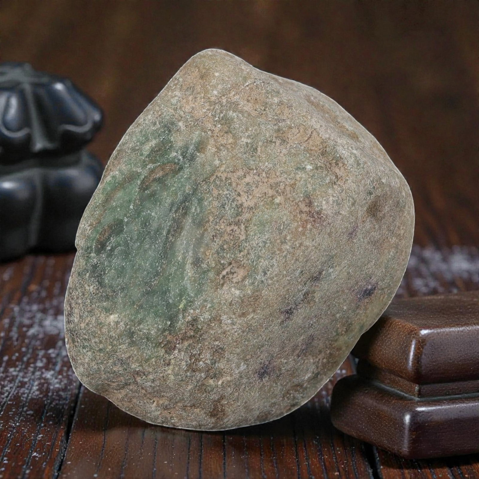 215ct Natural Burmese Light Green Jadeite Jade Rough Stone, 80EA: This is a natural Type A Burmese jadeite jade rough stone, measuring 4.5x3cm and weighing 43g (215ct). It features a natural weathered outer skin with visible patches of light green jadeite, showcasin