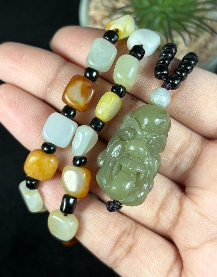 Natural Xinjiang Hetian Luohan Head Russet Skin Seed Jade Necklace Pendant, 31AT: This full wearable necklace strand measures 62 cm in total length, crafted from authentic untreated Xinjiang Hetian nephrite river seed pebbles with natural warm orange and amber russet skin patina ac