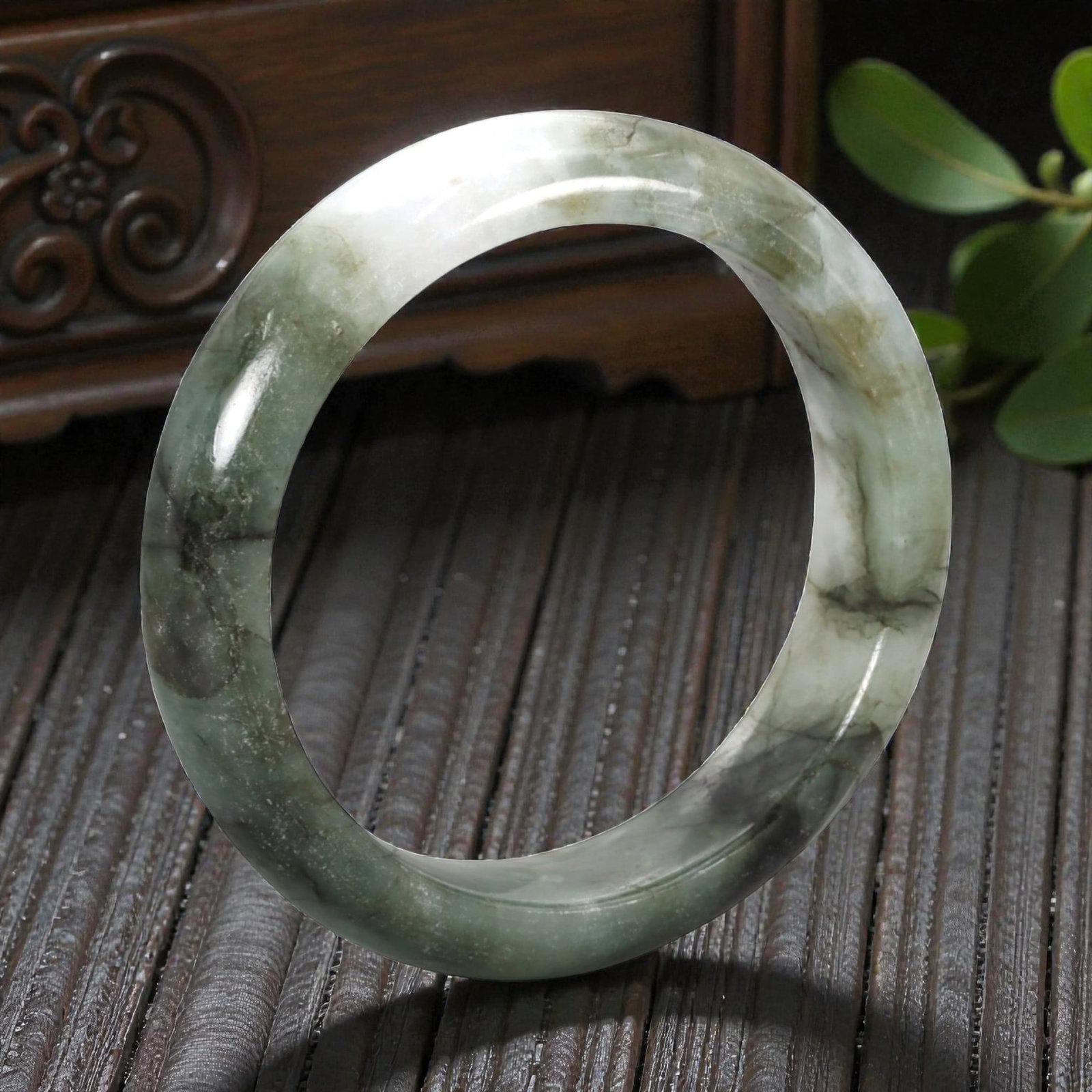 Natural Burmese Type A Jadeite Jade Bangle Bracelet, 20th Century, 90ZK (1 of 2)