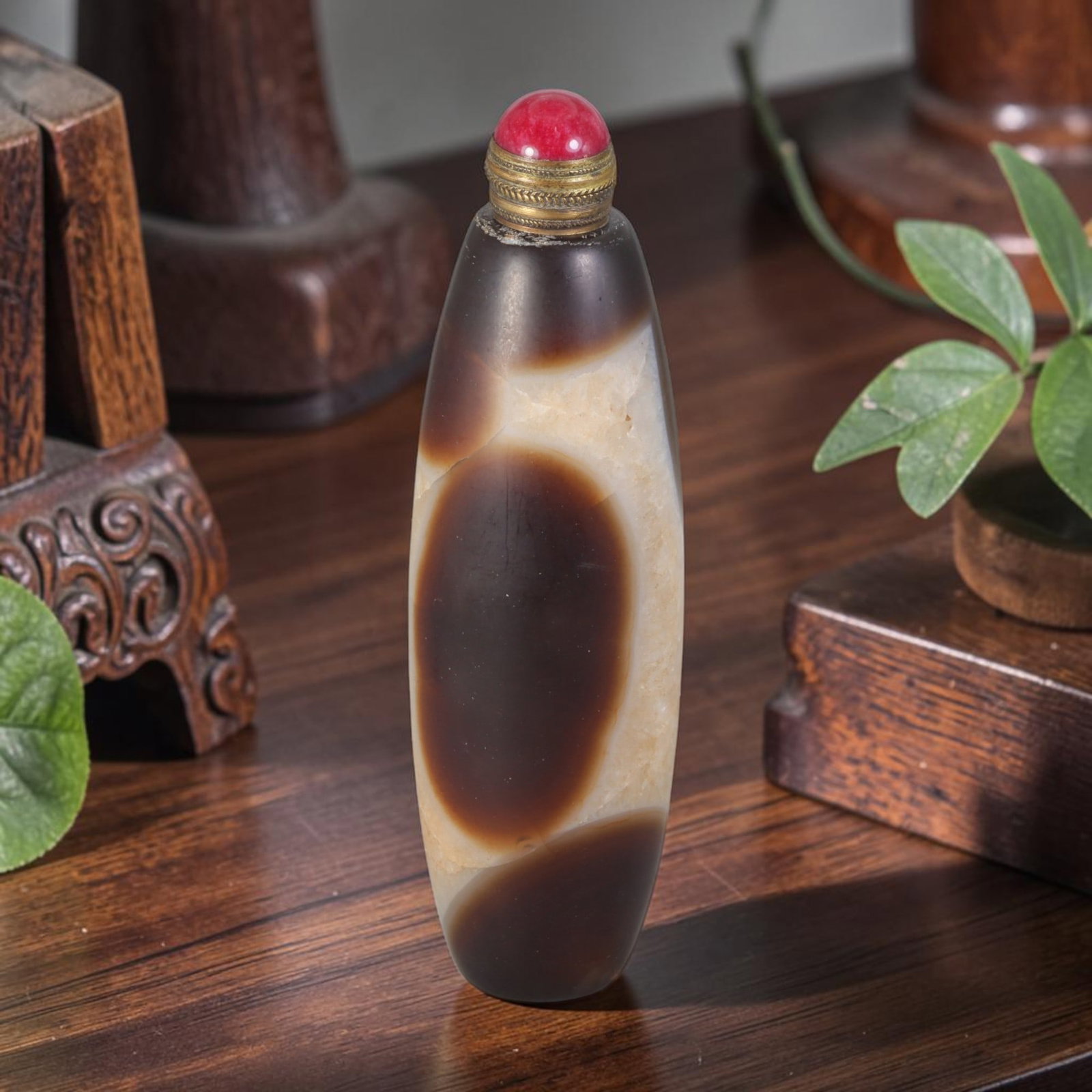 Vintage Tibetan Natural Banded Agate Snuff Bottle - Polished Freeform Eye Agate Vessel, 58AS: This sleek elongated snuff bottle is hand-carved from genuine Tibetan natural banded eye agate, showcasing striking natural concentric banding with deep chocolate-brown oval eye formations floating ag
