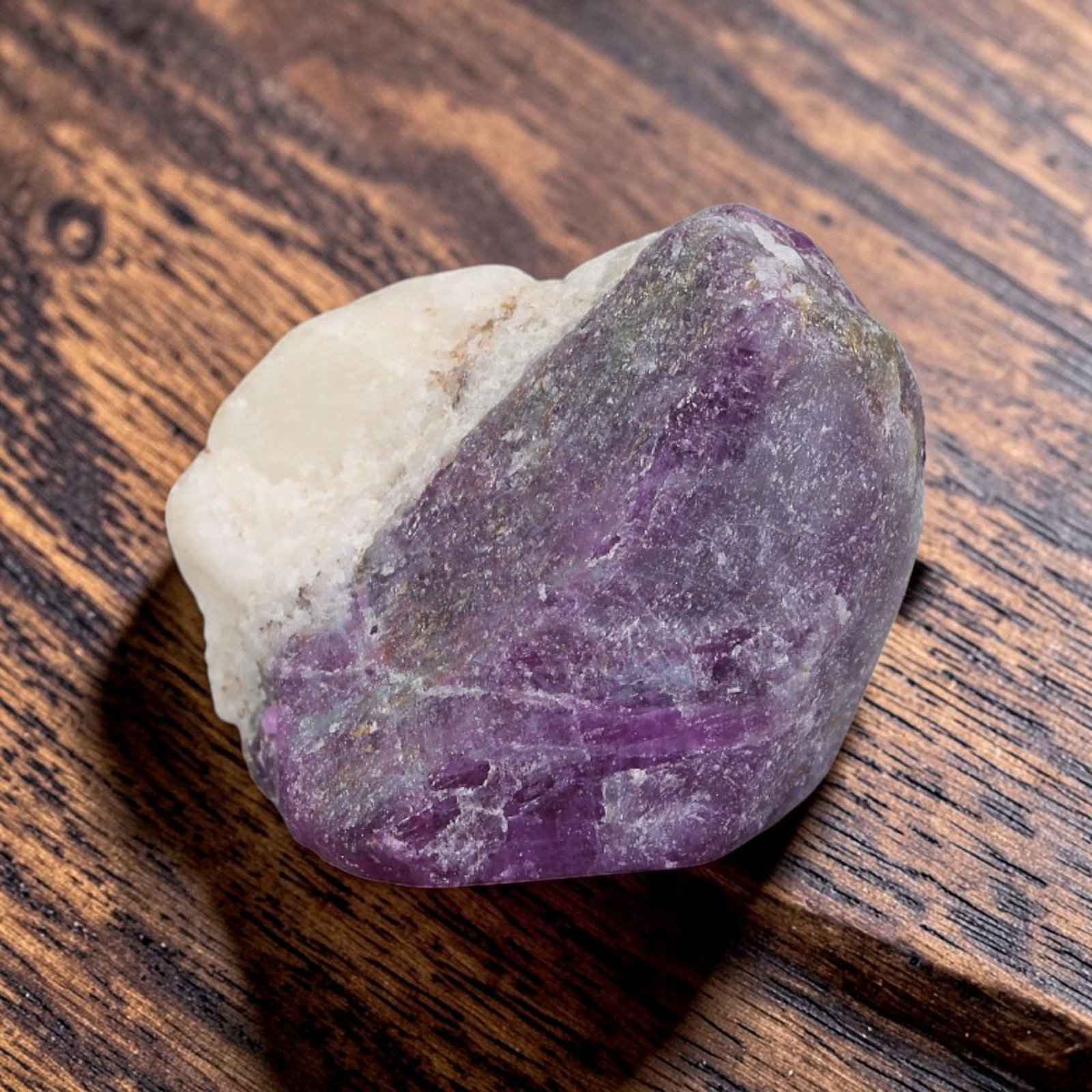 28.92ct Natural Mauritania Ruby Rough (Unheated), 54AT: Natural unheated corundum rough sourced from Mauritanian gem mineral deposits, featuring a clean split dual-matrix formation with one half saturated deep magenta-pink ruby corundum and the opposing se