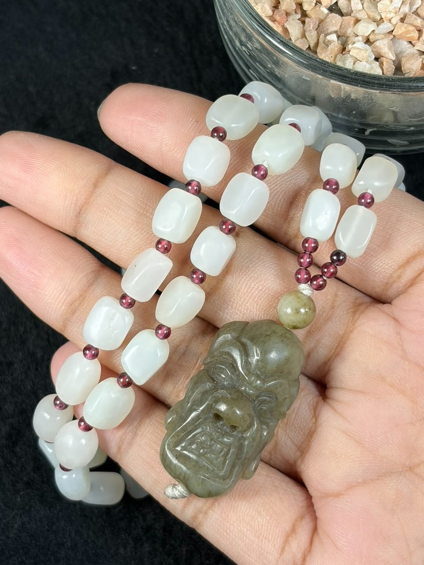 Natural Xinjiang Hetian Pale White Seed Jade Necklace With Brown Russet Luohan Head Pendant, 30AT: This full wearable necklace strand measures 62 cm in total length, made from genuine untreated Xinjiang Hetian mutton fat white river seed nephrite pebbles with faint natural light skin markings. Ever