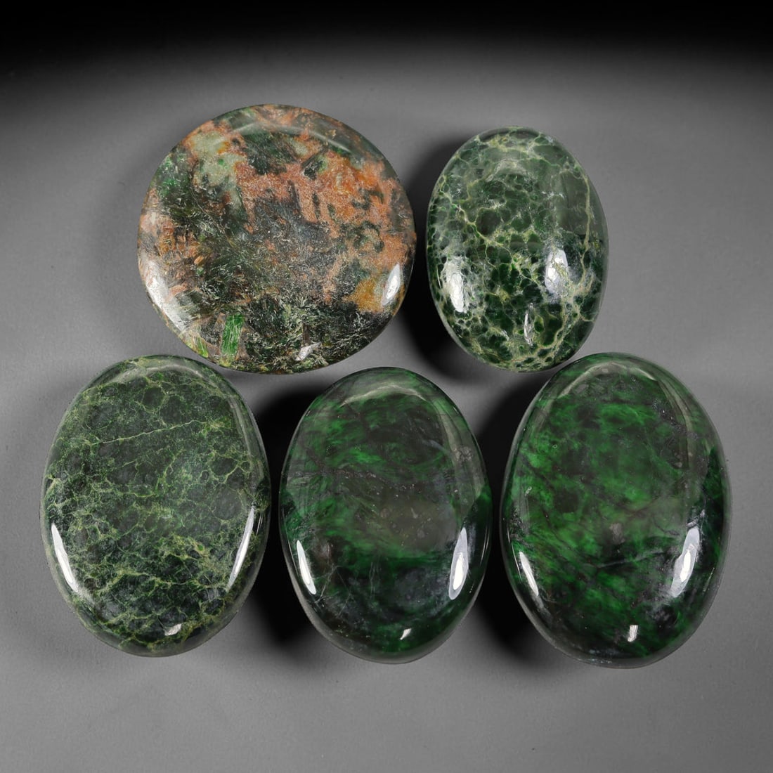 Lot of 5pcs 153ct Natural Burmese Type A Deep Forest Green Web Crackle Jadeite Jade Cabochons, 61AV: This wholesale bulk lot includes 5 fully untreated natural Burmese Type A jadeite jade cabochons in mixed round and oval shapes, total combined weight 153ct with the largest stone measuring 33x23mm. F