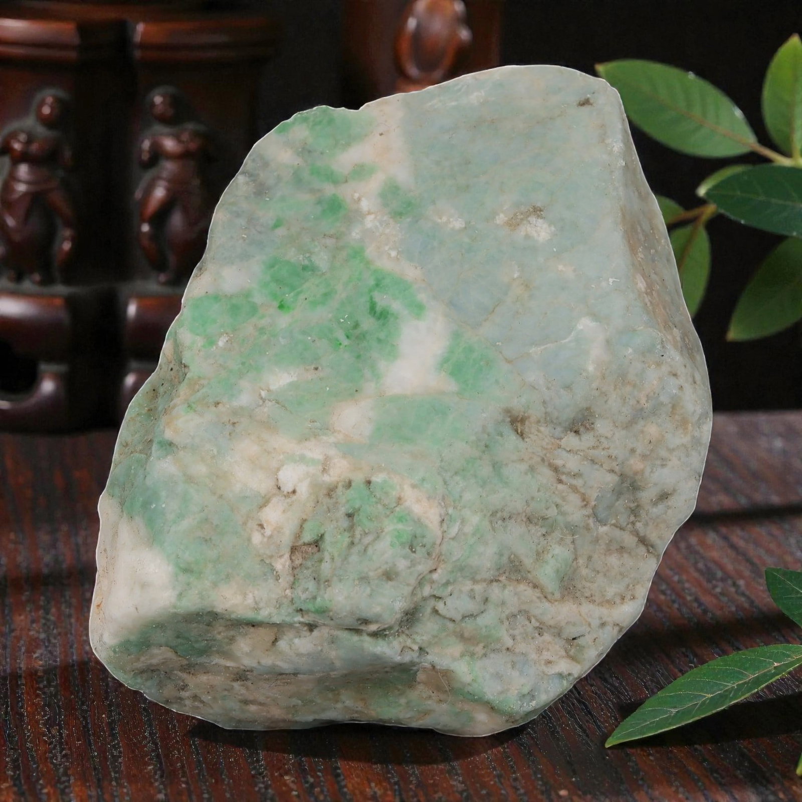 505ct Natural Burmese Moss in Snow Jadeite Rough - Light Green & White Raw Stone, 59EA: This is a natural Type A Burmese jadeite rough stone, measuring 6.5x4.5cm and weighing 101g (505ct). It showcases the classic "Moss in Snow" pattern, with bright, spotty green patches naturally scatte