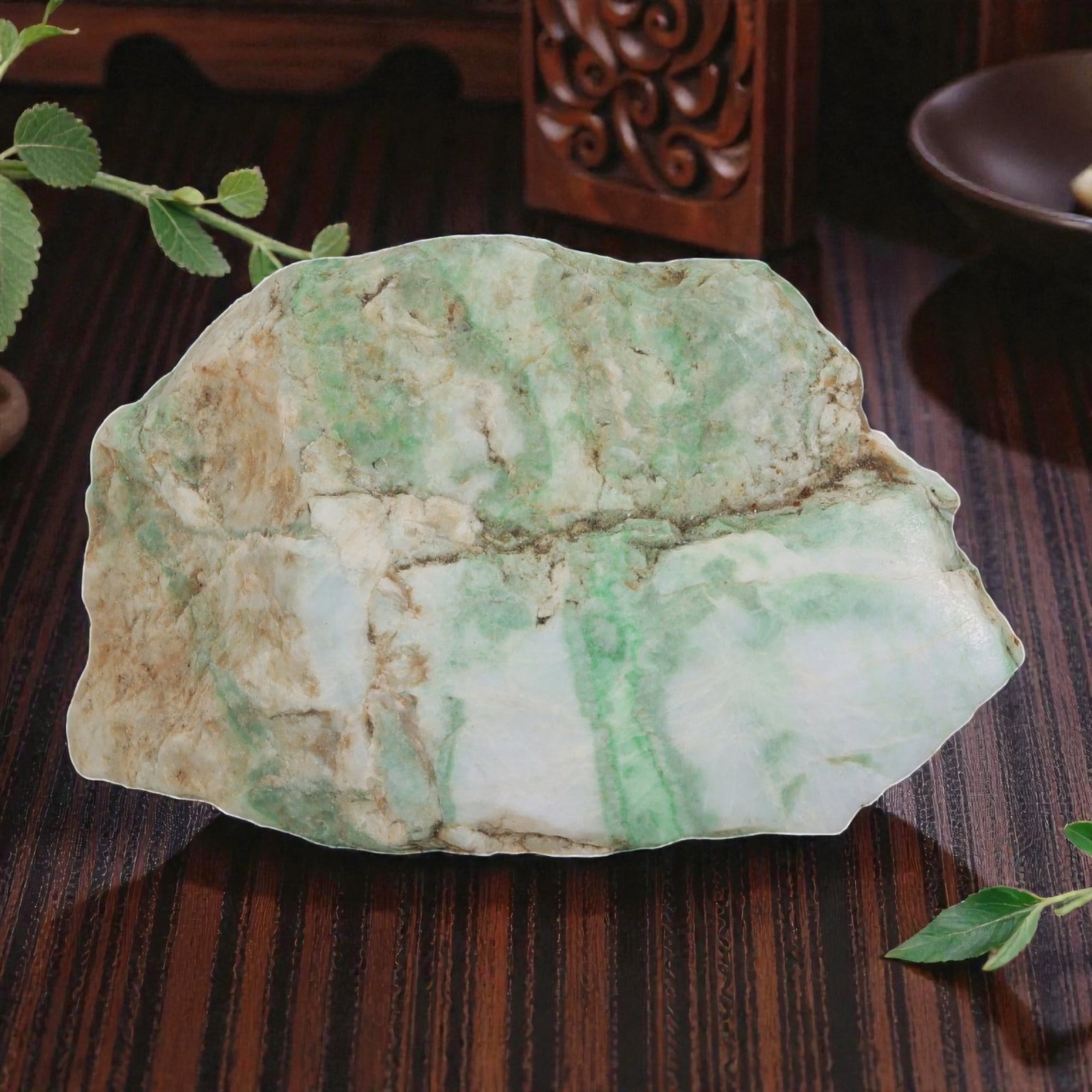 1695ct Natural Burmese Moss in Snow Jadeite Rough - White Base Green Streak Stone, 75EA: This is a natural Type A Burmese jadeite rough stone, measuring 10x6cm and weighing 339g (1695ct). It features the classic "Moss in Snow" pattern, with vivid natural green streaks and patches naturall