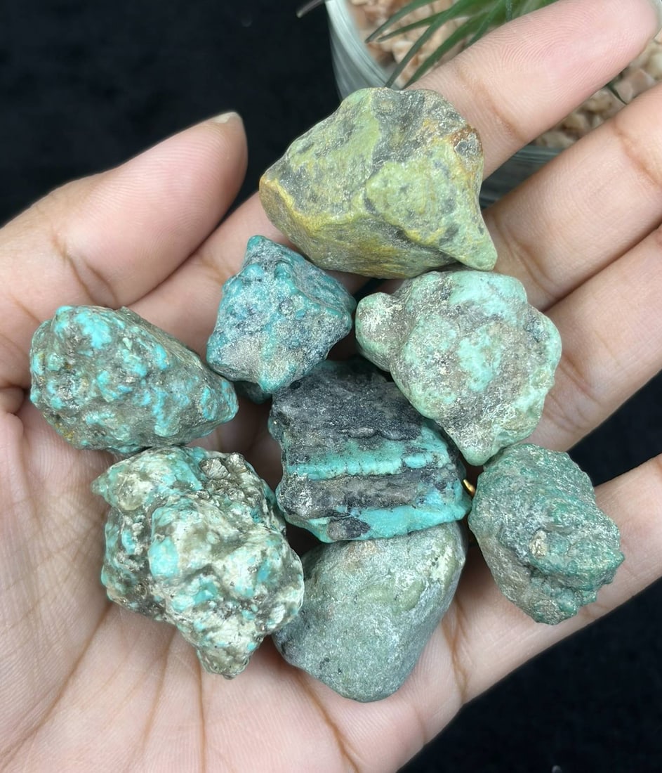 400ct Natural Kingman Turquoise Rough - Arizona USA, 28ZB: This set features natural unrefined Kingman turquoise rough nuggets sourced from Arizona, USA, exhibiting varied sky-blue and teal coloration naturally intermixed with host rock matrix throughout unev