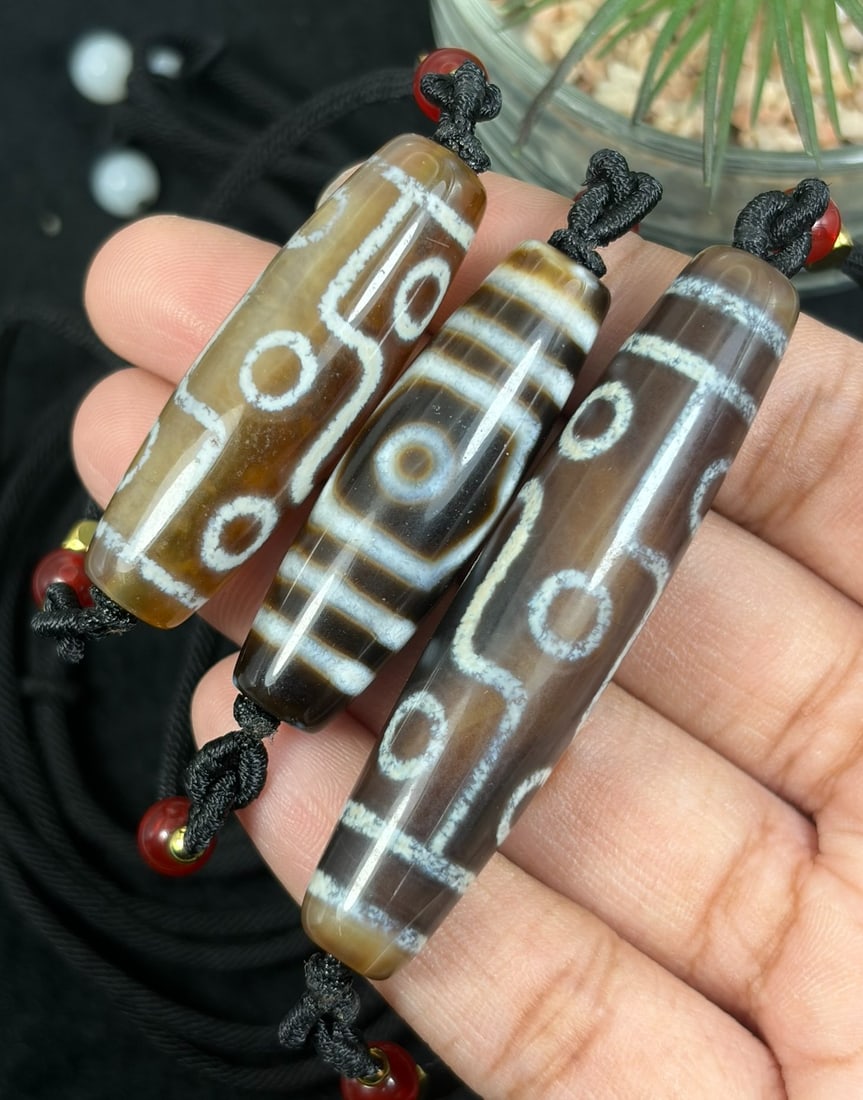 Set of 3 Chinese Agate Dzi Bead - Tibetan Pendant Necklace, 30EB: This listing features three individual agate dzi bead pendants fully assembled as necklaces, each fashioned from polished banded agate etched with traditional symbolic eye motifs representative of Tib