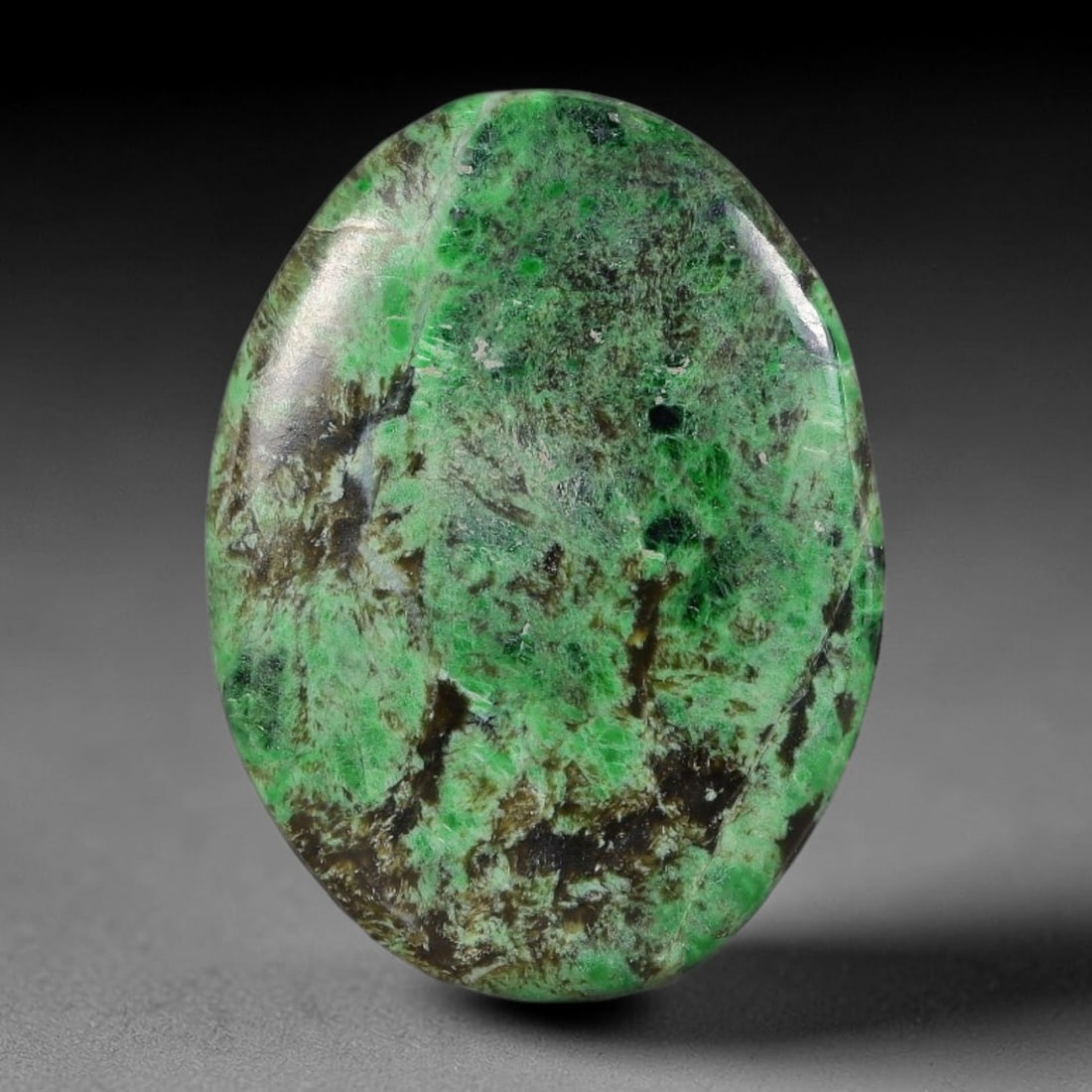 10.55ct Natural Burmese Type A Jadeite Jade Cabochon, 44FB: This single loose natural Burmese Type A jadeite jade cabochon, fully untreated with no dyeing, bleaching or resin impregnation, this genuine Type A jade retains its all-natural crystalline structure 