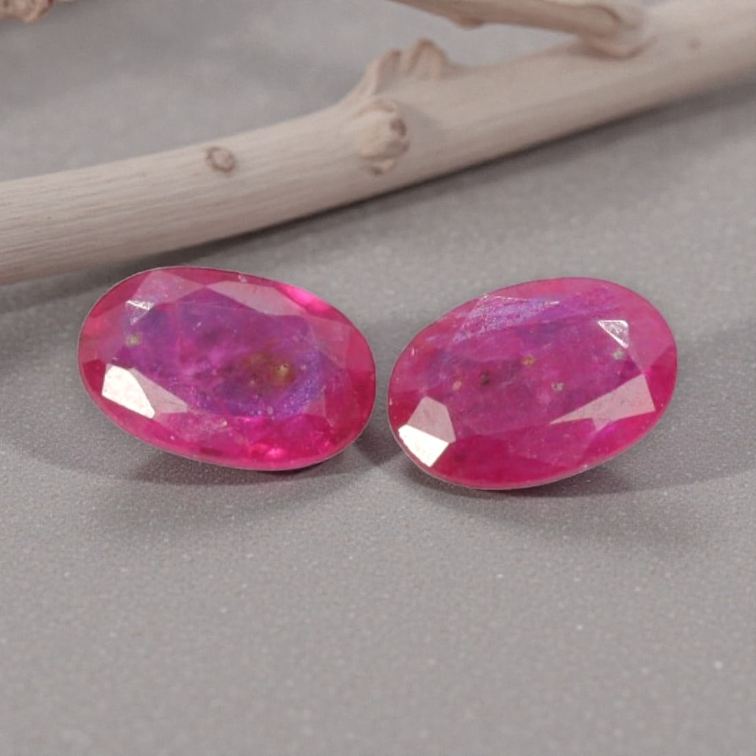 1.02 Carats Natural Pink Red Ruby Faceted Pair Loose Gemstone, 27YE (1 of 1)