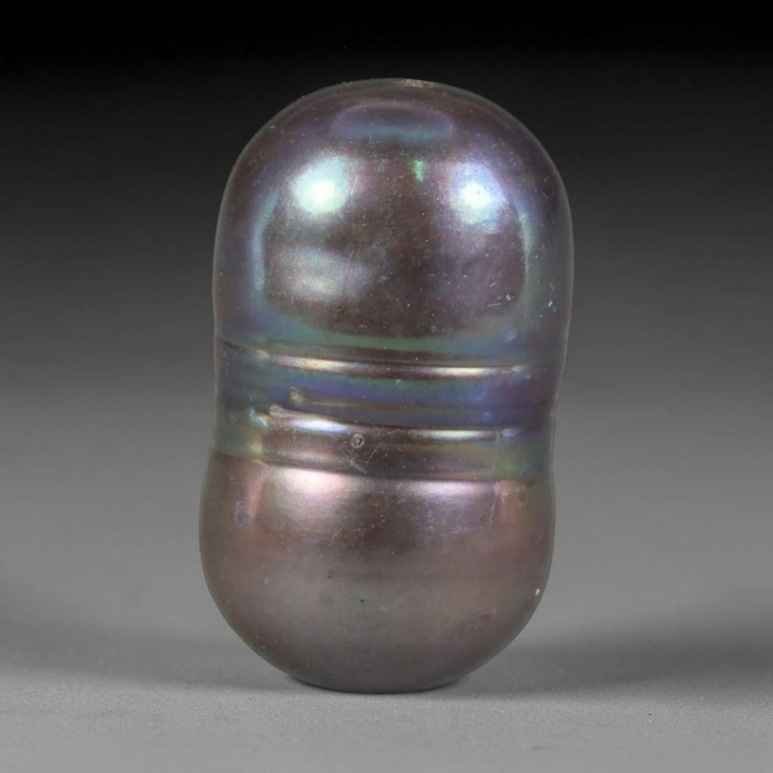 Natural Freshwater Baroque Pearl - Metallic Peacock Iridescent Organic Form, 75WE: This natural freshwater baroque pearl features a smooth dual-lobed organic silhouette wrapped in deep metallic iridescent nacre, displaying shifting peacock green, indigo and charcoal bronze overtones