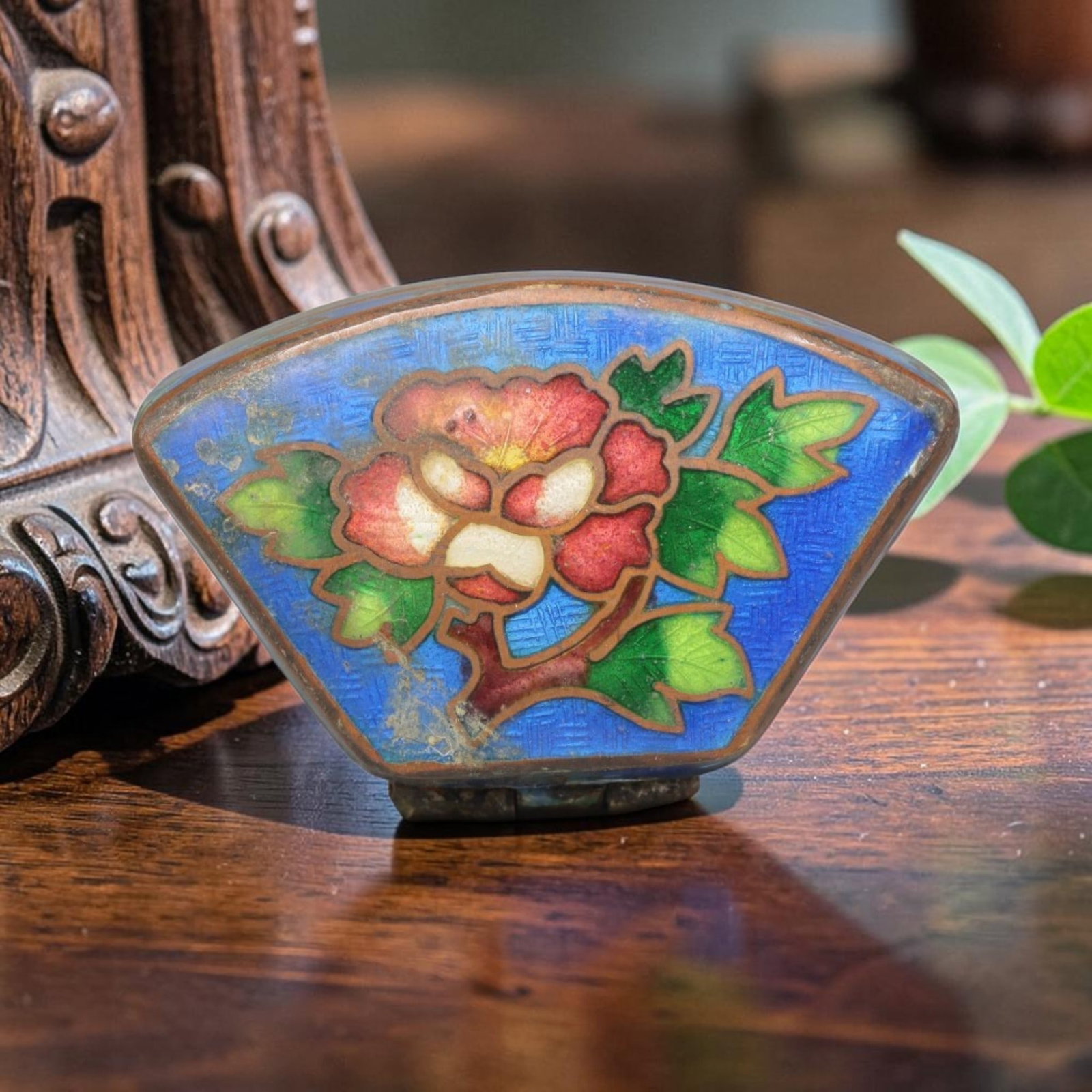 Vintage Chinese Copper Cloisonne Trinket Box - Fan-Shaped Floral Enamel Casket, 1YF: Crafted from a copper base with traditional cloisonne wirework and hand-fired polychrome enamel glazes, this hinged miniature casket features a fan-shaped form. The lid displays a vibrant red peony bl