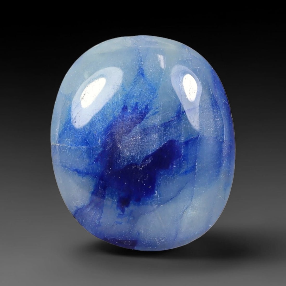 7.91 Carats Natural Madagascar Blue Sapphire Loose Gemstone, 30WJ: This natural Madagascar blue sapphire has dimension measurements of 15.4x13.2x3.6mm, sourced from Madagascar's extensive corundum mineral deposits that consistently yield sought-after corundum specime
