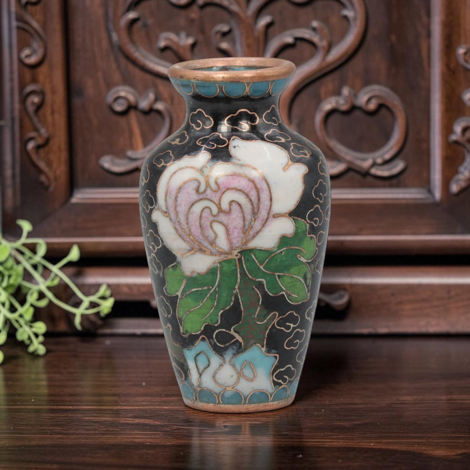Vintage Chinese Copper Cloisonne Mini Vase - Floral Enamel Vessel, 23YF: Crafted from copper base metal with fine cloisonne wire filigree and hand-fired polychrome enamel glazes, this compact miniature vase showcases elegant traditional floral motifs across its exterior. A