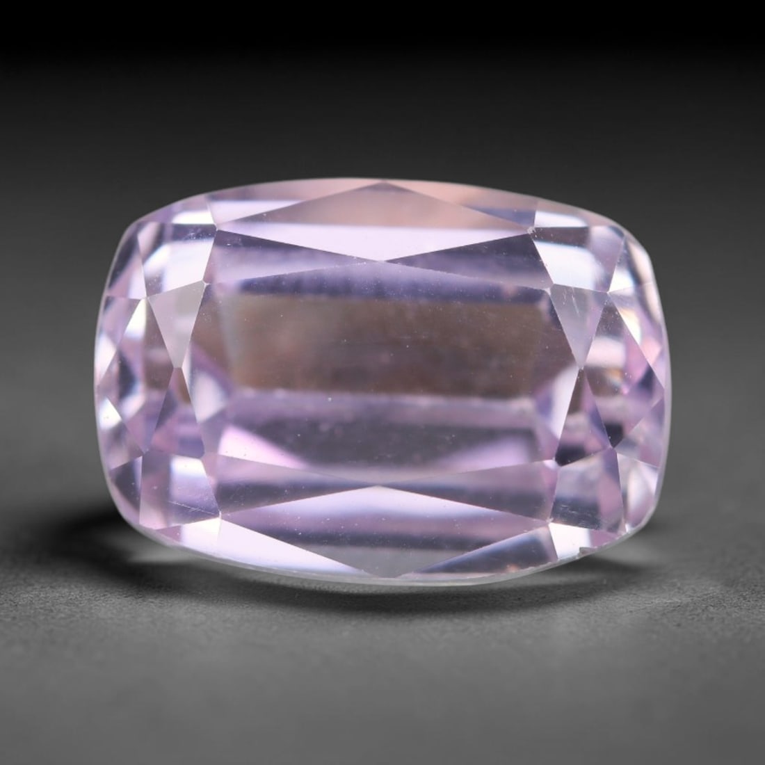 4.89 Carats Natural Soft Lilac Kunzite Faceted Loose Gemstone, 5WW (1 of 1)