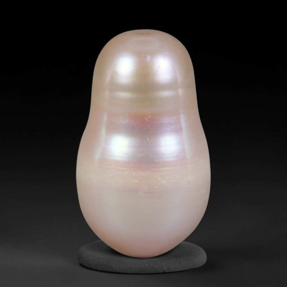Natural Freshwater Baroque Pearl - Pale Champagne Blush Gourd Form, 67WE: This natural freshwater baroque pearl features an elegant gourd-shaped organic silhouette covered in smooth, glossy iridescent nacre, with pale champagne base hues interwoven with delicate blush pink 