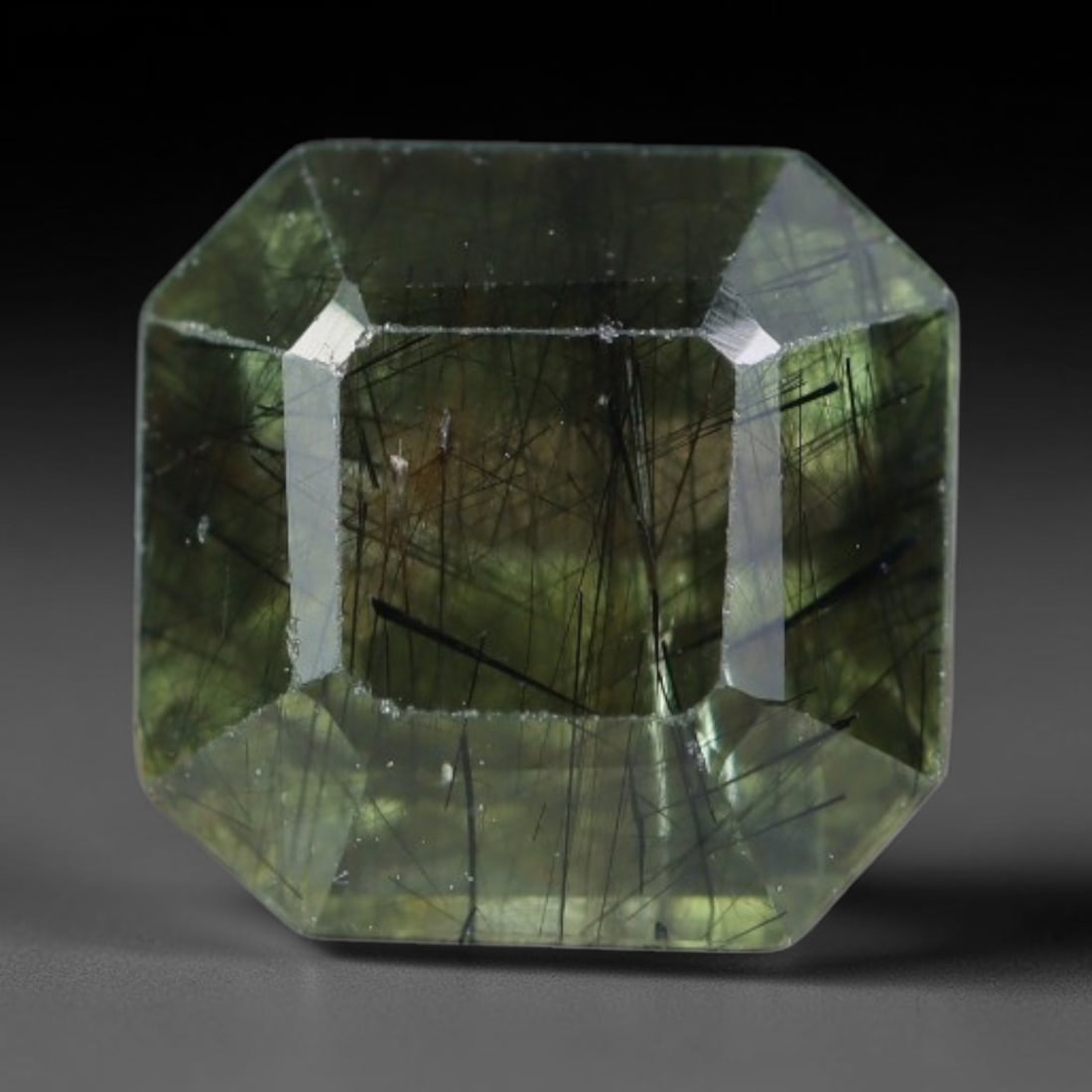 2.68 Carats Natural Green Rutilated Peridot Faceted Loose Gemstone, 69XY: This peridot is sourced from natural mineral deposits and crafted with meticulous faceting and glossy surface polishing through professional lapidary processing. Fine needle-shaped rutile filaments di
