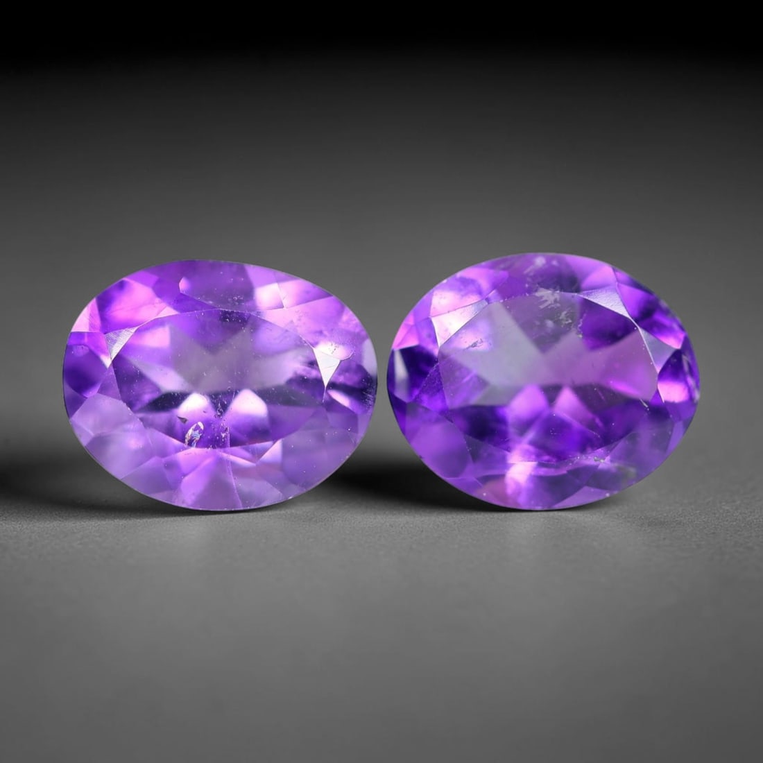 4.18 Carats Natural Purple Amethyst Oval Faceted Pair Loose Gemstone, 28XX (1 of 1)
