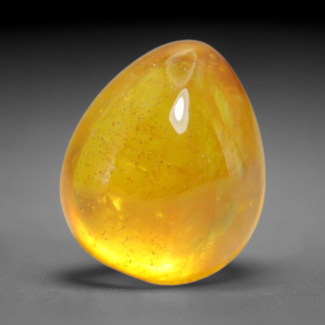 8.61 Carats Natural Madagascar Yellow Sapphire Cabochon Loose Gemstone, 1XX: Formed of natural corundum sourced from Madagascar geological formations, this raw mineral material is shaped and polished into a smooth cabochon form via professional stone processing techniques. Nat