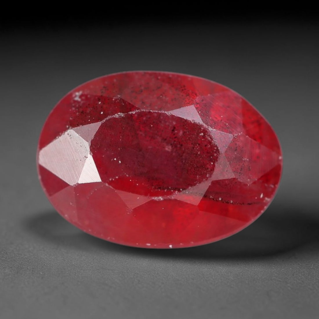 1.21 Carats Natural Pyrope Fire Red Garnet Oval Faceted Loose Gemstone, 89XV: Natural fiery vivid scarlet pyrope garnet expertly cut into an oval faceted loose gemstone, finished with mixed brilliant facets to boost intense red color saturation and light refraction. The crystal