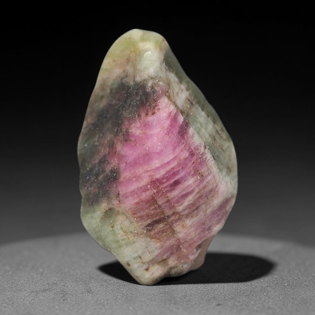 11 Carats Natural Pink Green Tourmaline Rough Specimen, 2YS: This is an untreated natural tourmaline mineral specimen formed by long-term geological activity underground, exhibiting blended pink and green color zoning throughout its crystalline composition. Nat