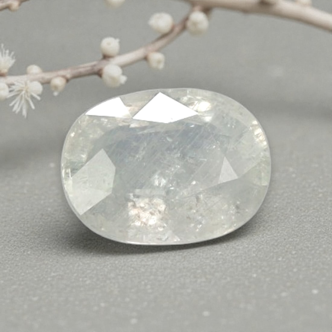 2.28 Carats Natural Colorless White Sapphire Loose Oval Faceted Gemstone, 9YG: Natural transparent colorless white corundum sapphire expertly oval faceted loose gemstone, full brilliant cut delivers crisp diamond-like light brilliance with cool silvery-white clarity. Fine natura