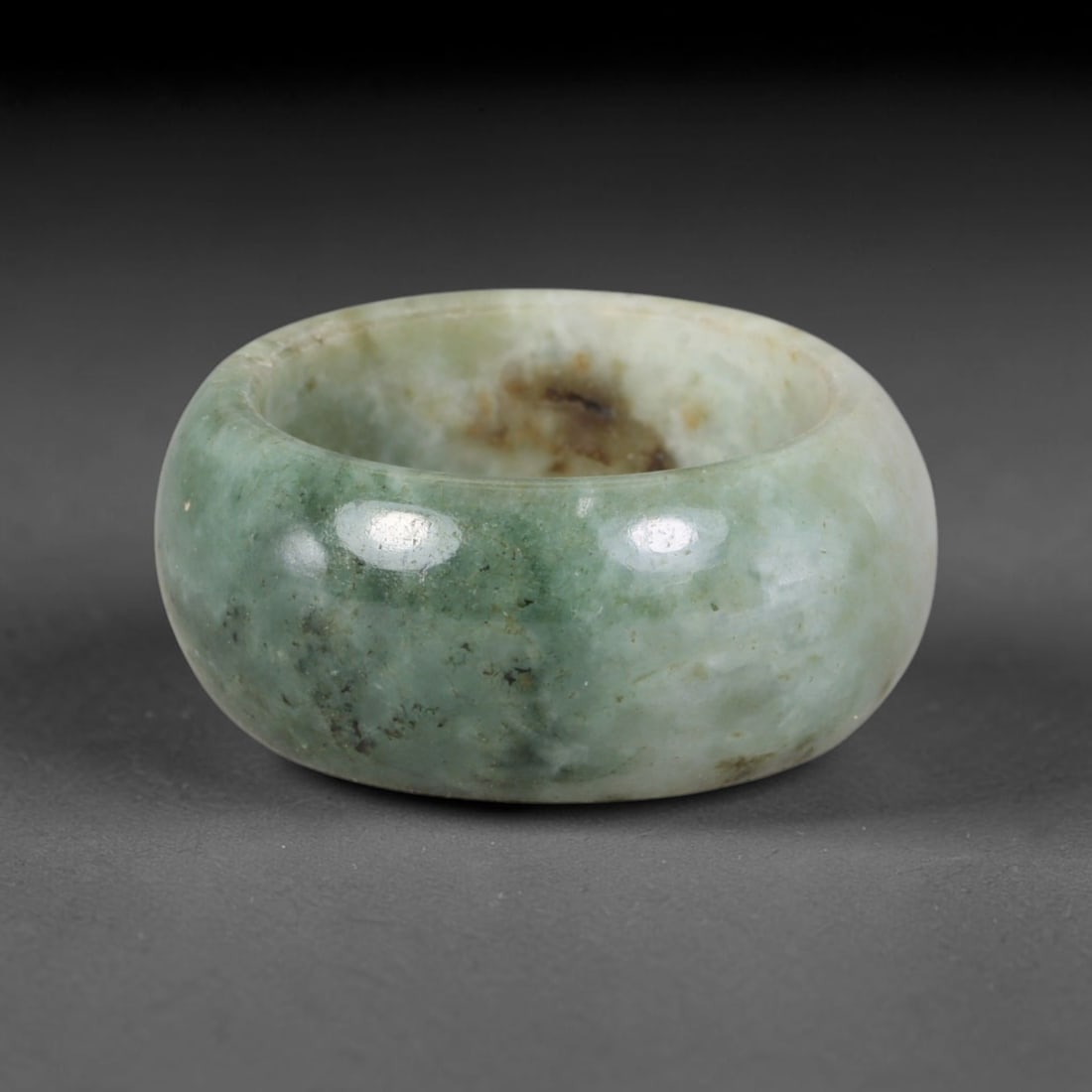 Natural Burmese Type A Jadeite Jade Band Ring Size US 9, 36TB: Crafted from untreated natural Burmese Type A jadeite jade, this solid stone band features a high-gloss polished finish displaying consistent deep green mineral tones interwoven with natural subtle to