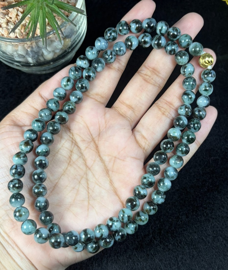 Natural Burmese Type A Ink Black Floating Jadeite Beaded Necklace, 17YM: Hand-strung natural Burmese Type A jadeite round beads featuring striking ink-black cloud-like mottling scattered over a pale blue-grey translucent base, presenting an exquisite ink-wash moss-in-snow 