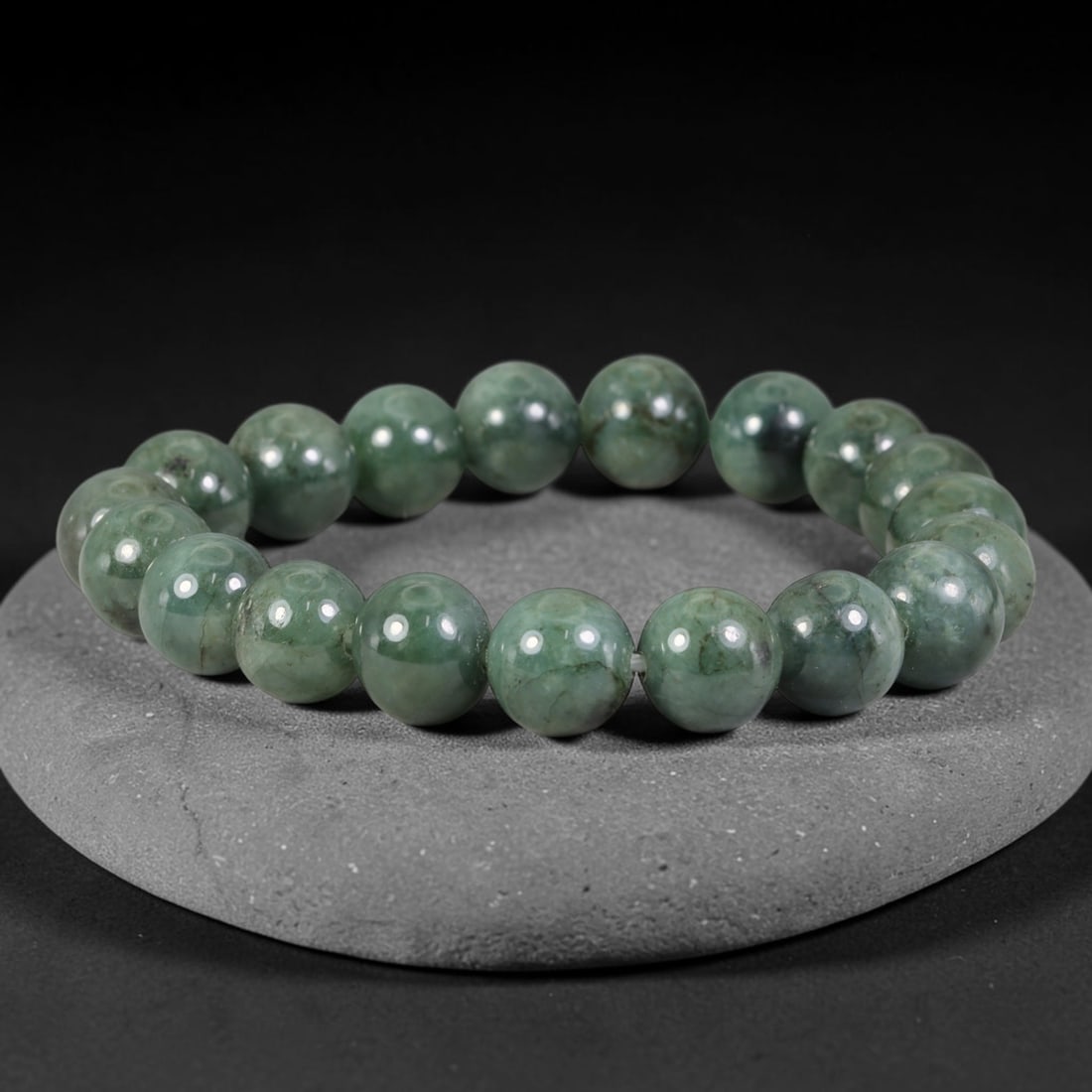 Natural Burmese Type A Uniform Deep Olive Green Jadeite Jade Beaded Bracelet, 15TA: Handmade from fully untreated genuine Burmese Type A jadeite, this bracelet features evenly polished medium round beads presenting consistent deep olive green hue interspersed with natural faint miner