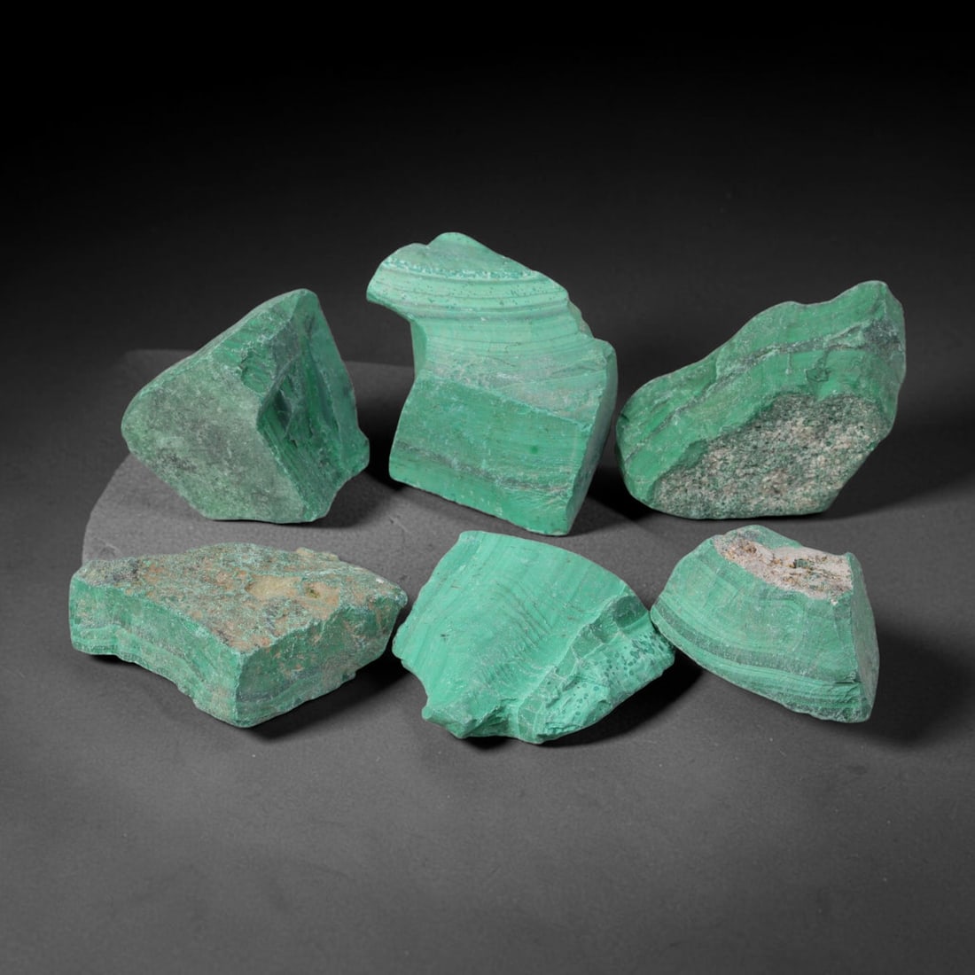 525ct Natural Malachite Rough Raw Mineral Specimen, 48YT: Formed through natural geological mineralization processes, this unpolished malachite rough displays inherent textural layering developed over prolonged underground formation cycles. The material reta