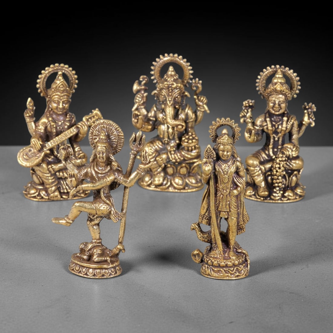 Thai Vintage Copper Alloy Complete Hindu Deity Mini Statue Set - 5pcs, 16YZ: Vintage Thai copper alloy miniature Hindu god figurine set with five distinct statues, each dimension 4.0x2.0cm. This collection showcases Saraswati holding veena, dancing Nataraja Shiva with trident,
