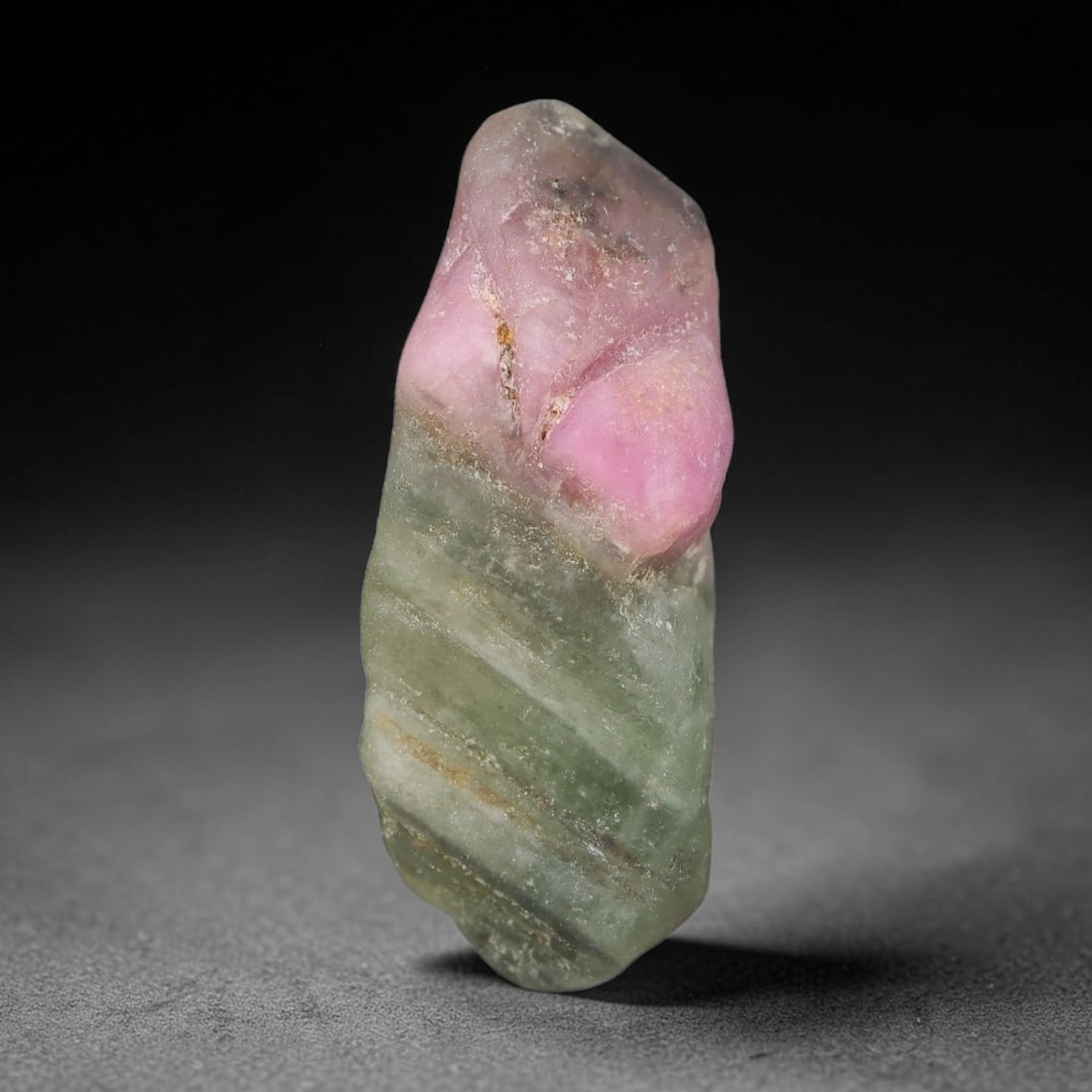 14 Carats Natural Pink Green Tourmaline Rough Specimen, 5YS: This is an untreated natural tourmaline mineral specimen formed by long-term geological activity underground, exhibiting blended pink and green color zoning throughout its crystalline composition. Nat