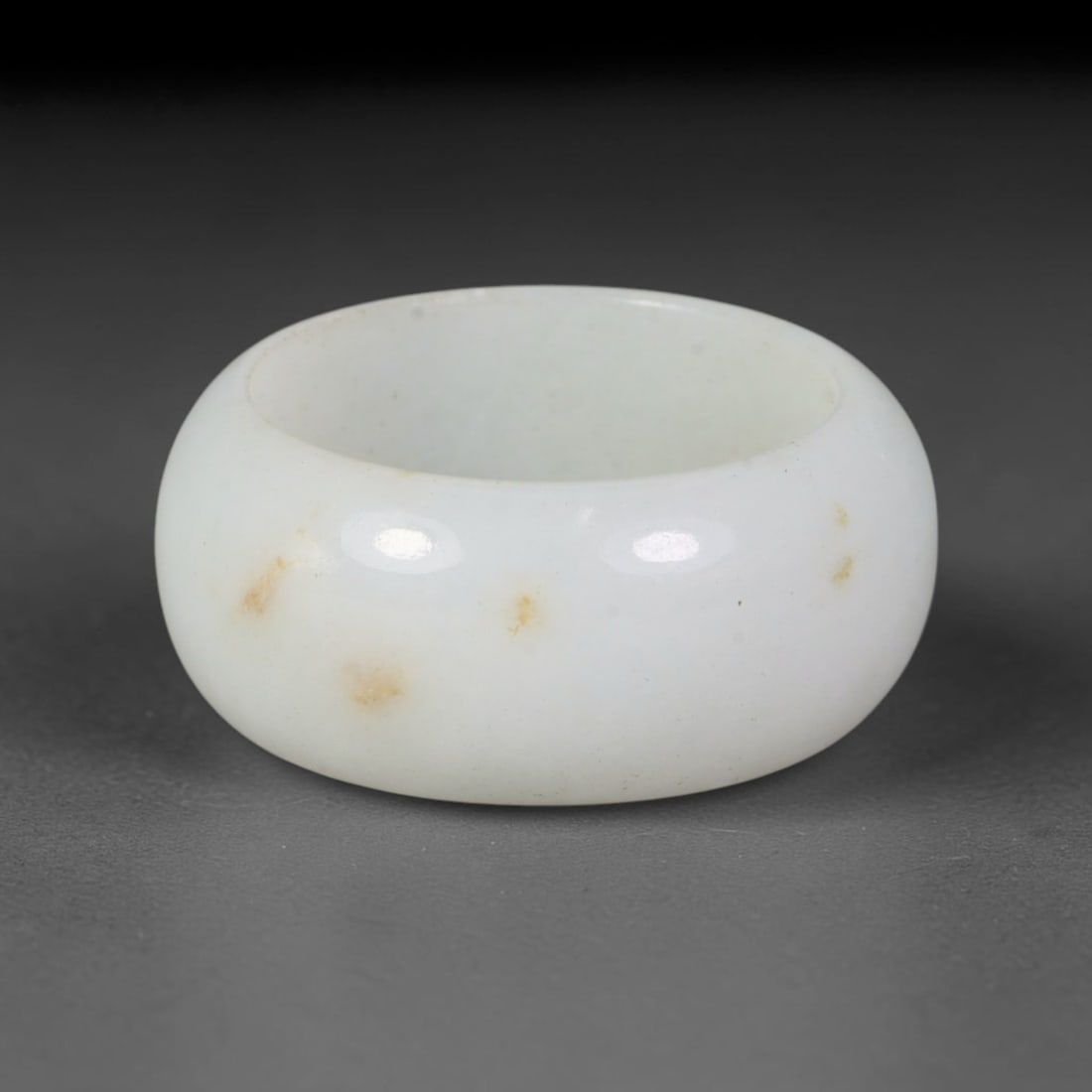 Natural Burmese Type A Jadeite Jade Band Ring Size US 9, 54TB: Crafted from untreated natural Burmese Type A jadeite jade, this solid stone band features a high-gloss polished finish displaying consistent deep green mineral tones interwoven with natural subtle to