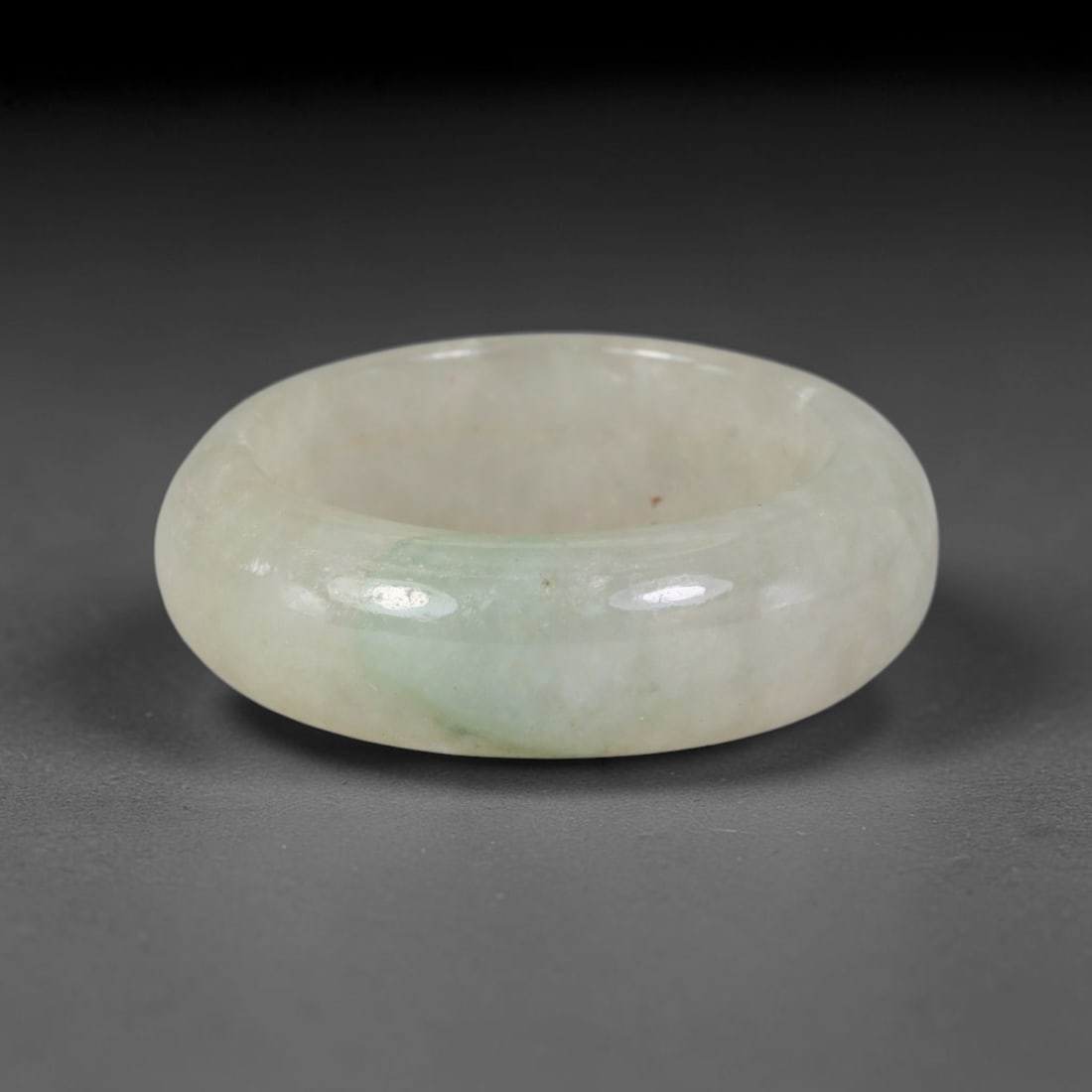 Natural Burmese Type A Jadeite Jade Band Ring Size US 9.5, 43TB: Crafted from untreated natural Burmese Type A jadeite jade, this solid stone band features a high-gloss polished finish displaying consistent deep green mineral tones interwoven with natural subtle to