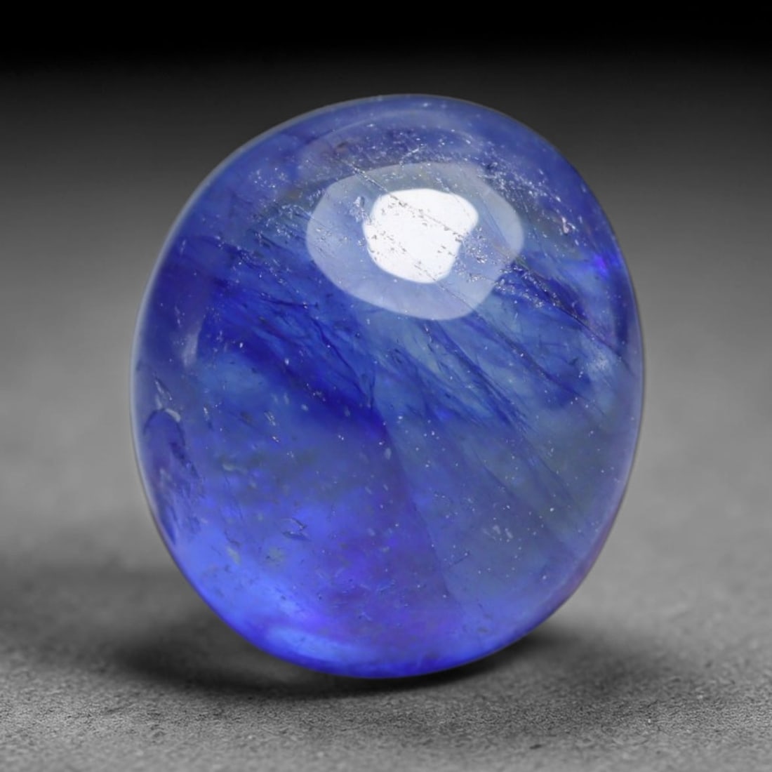 3.94 Carats Natural Madagascar Blue Sapphire Loose Gemstone, 78XY: This natural Madagascar blue sapphire has dimension measurements of 8x7x5mm, sourced from Madagascar's extensive corundum mineral deposits that consistently yield sought-after corundum specimens favor